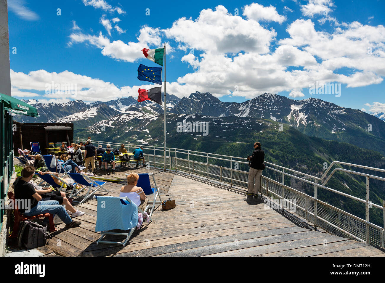 Italia, Valle d'Aosta, Punto de observación en el Pavillon du Mont Frety Foto de stock