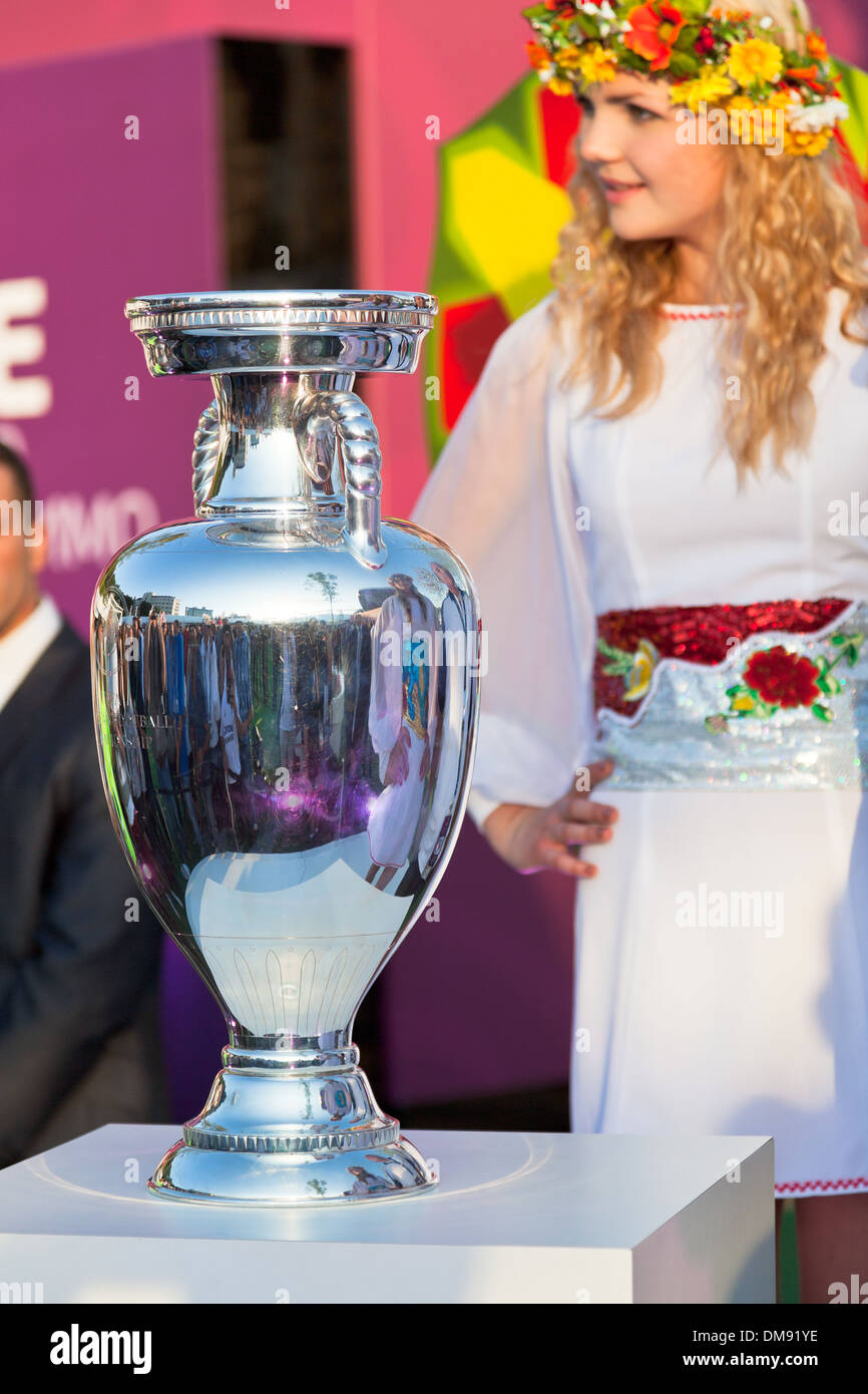 Henri Delaunay trofeo del campeonato europeo de fútbol UEFA Kiev, Ucrania Foto de stock