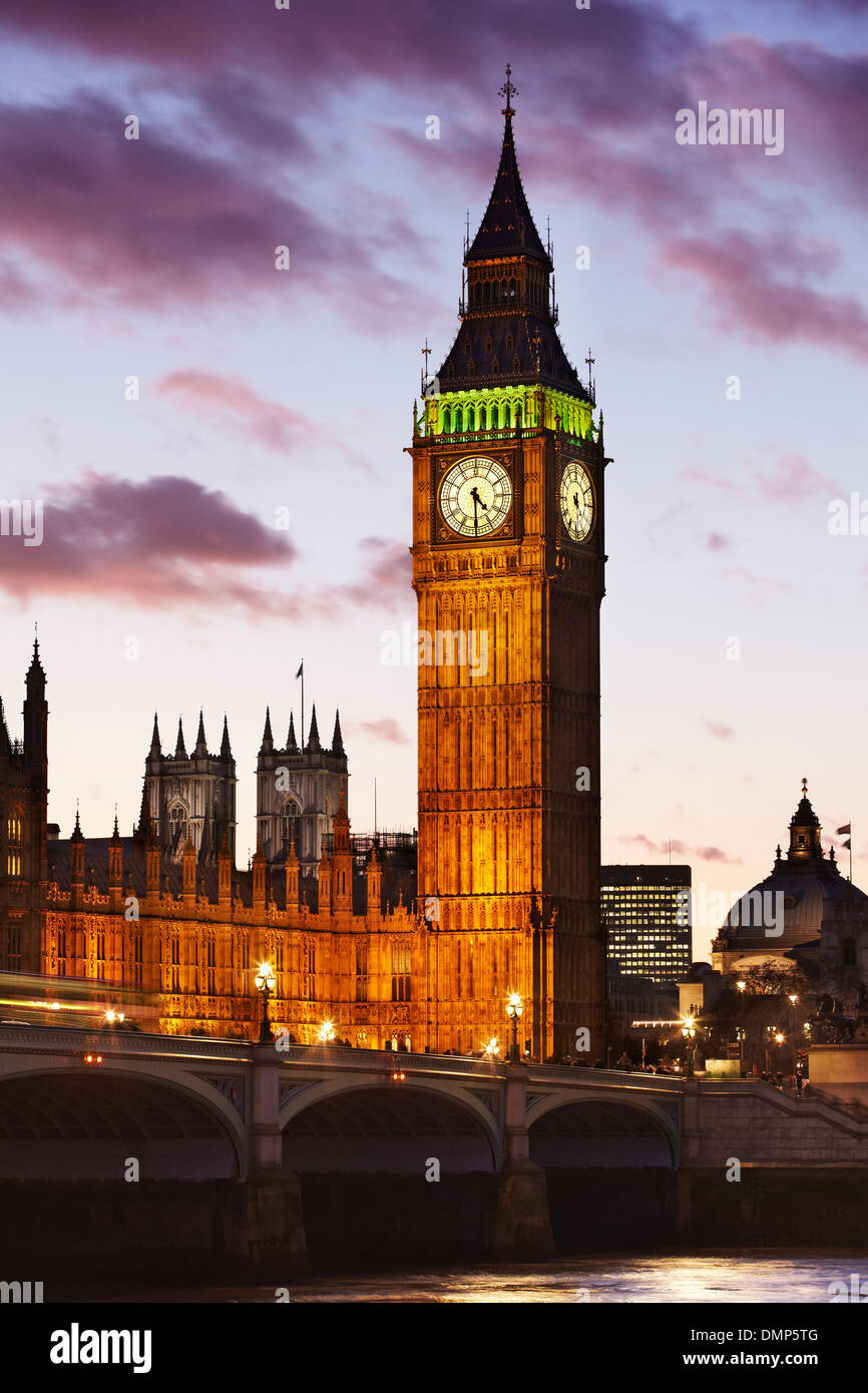 El Big Ben y las Casas del Parlamento, el London Foto de stock