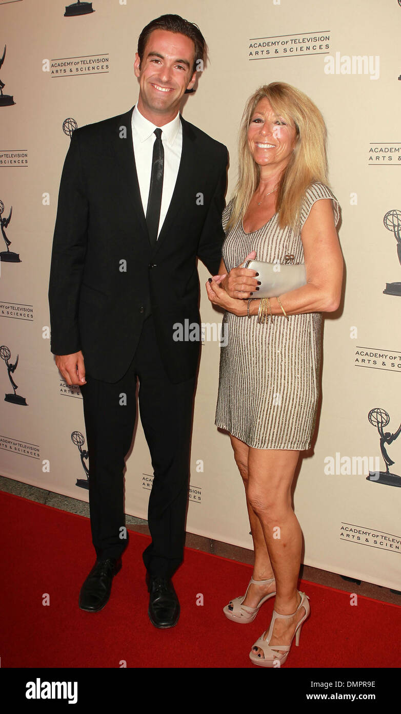 elex-michaelson-academy-of-television-arts-sciences-de-la-64-zona-de-los-ngeles-premios-emmy-llegadas-los-angeles-california-fotograf-a-de-stock-alamy