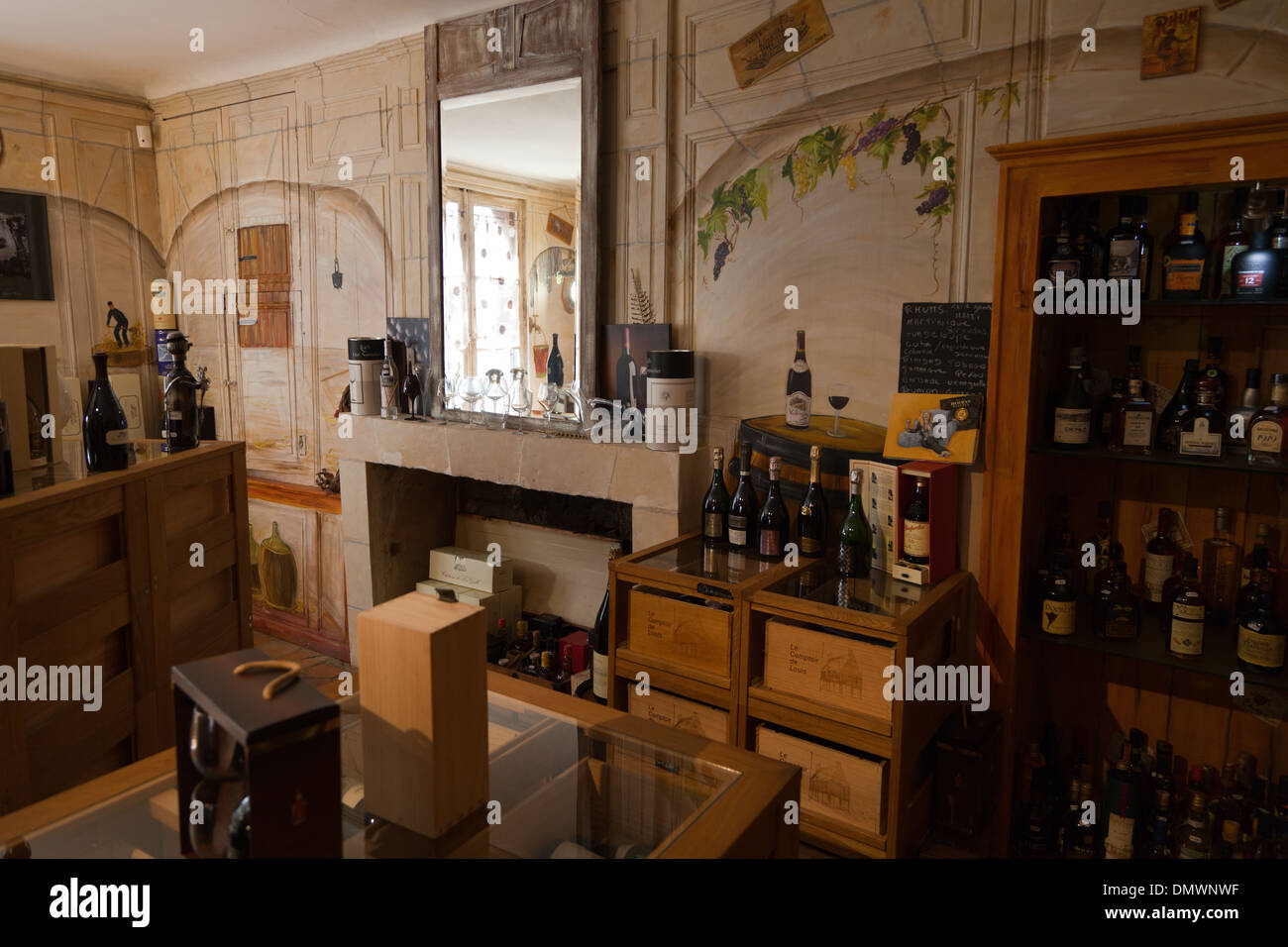Saint-Aignan Gift shop interior Foto de stock