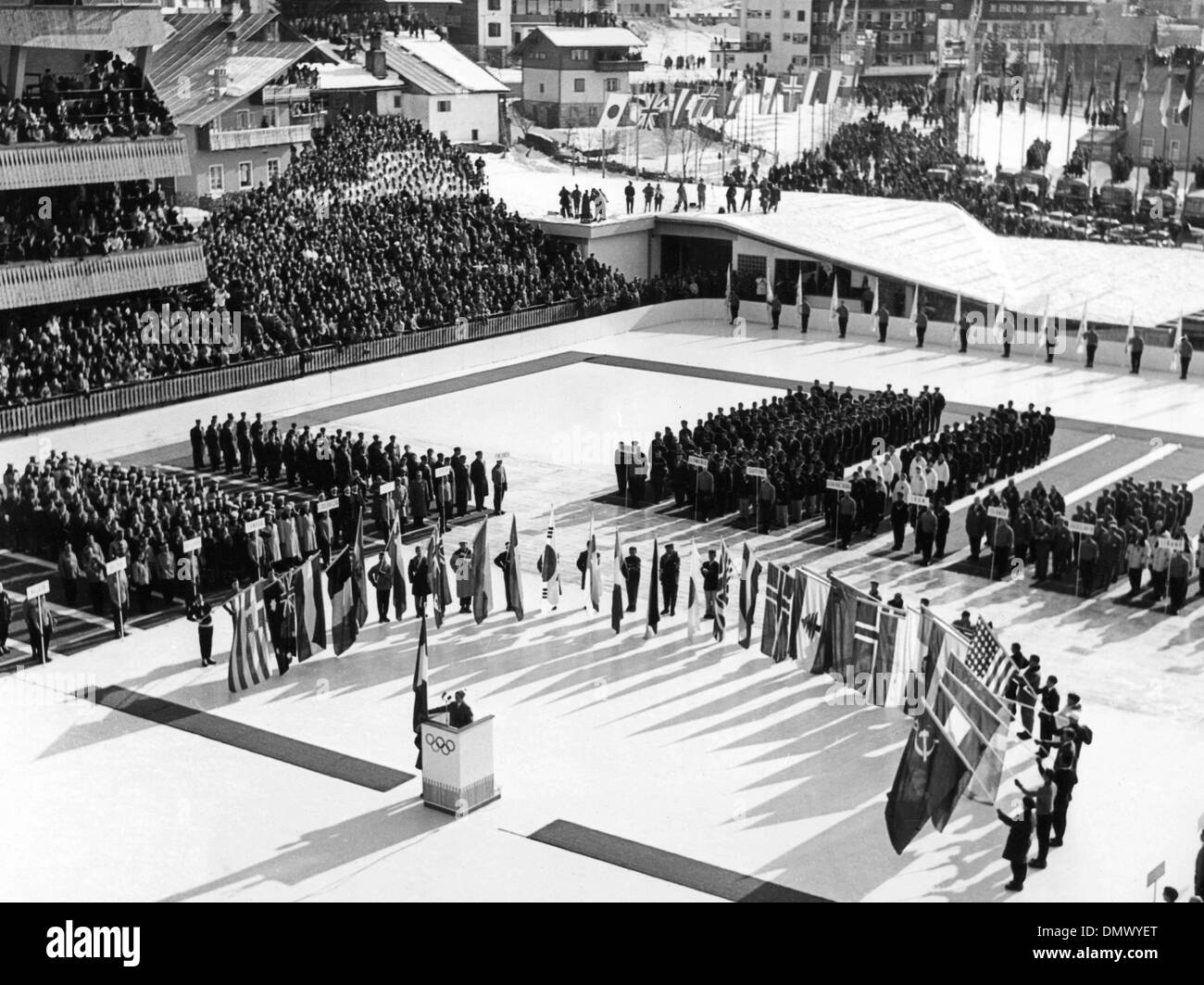 Enero 26, 1956 Cortina d'Ampezzo, Italia Inauguración de los 7º Juegos Olímpicos Juegos de Enero 26, 1956 Cortina d'Ampezzo, Italia Inauguración de los 7º Juegos Olímpicos Juegos de