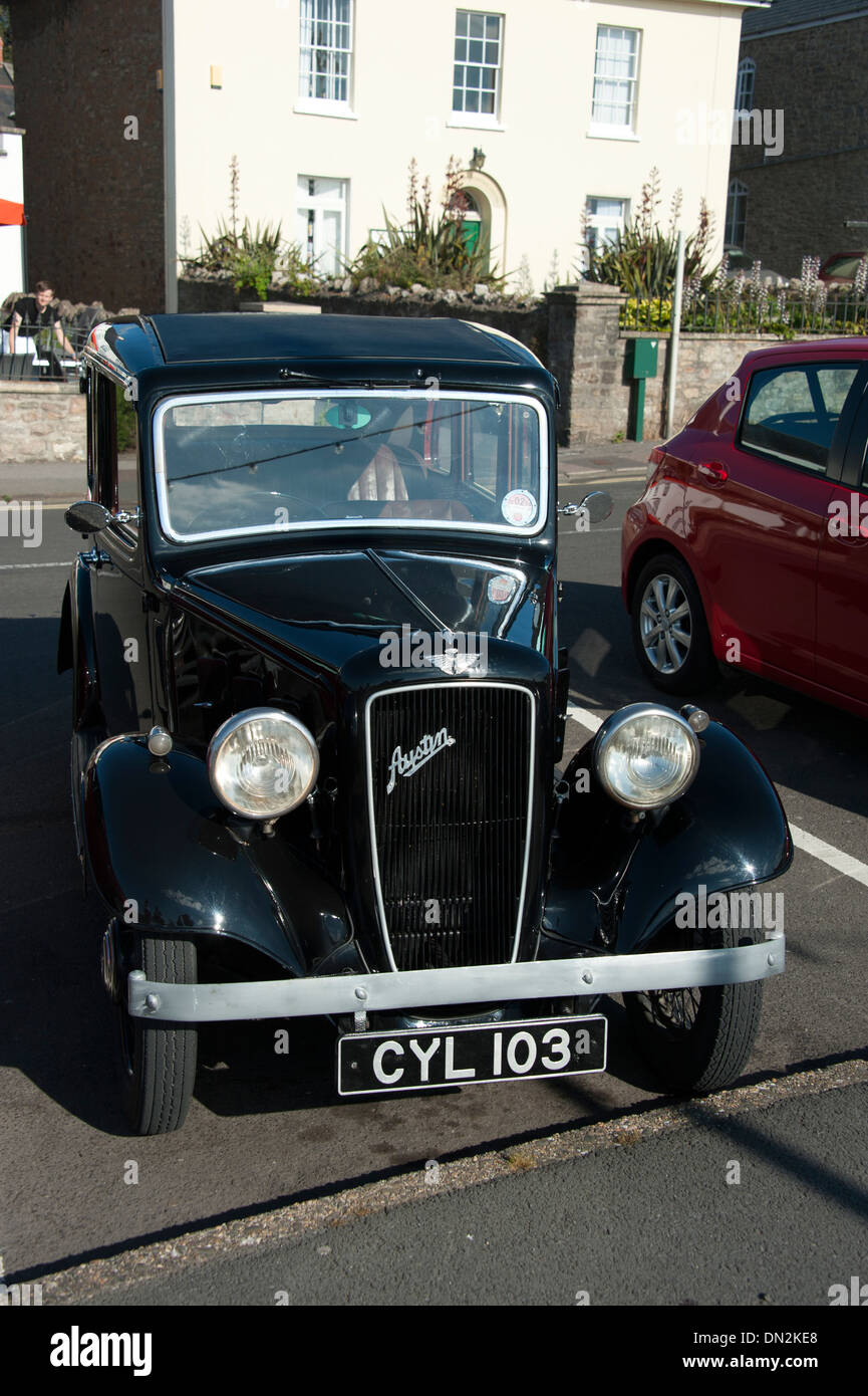 Viejo coche austin fotografías e imágenes de alta resolución - Alamy