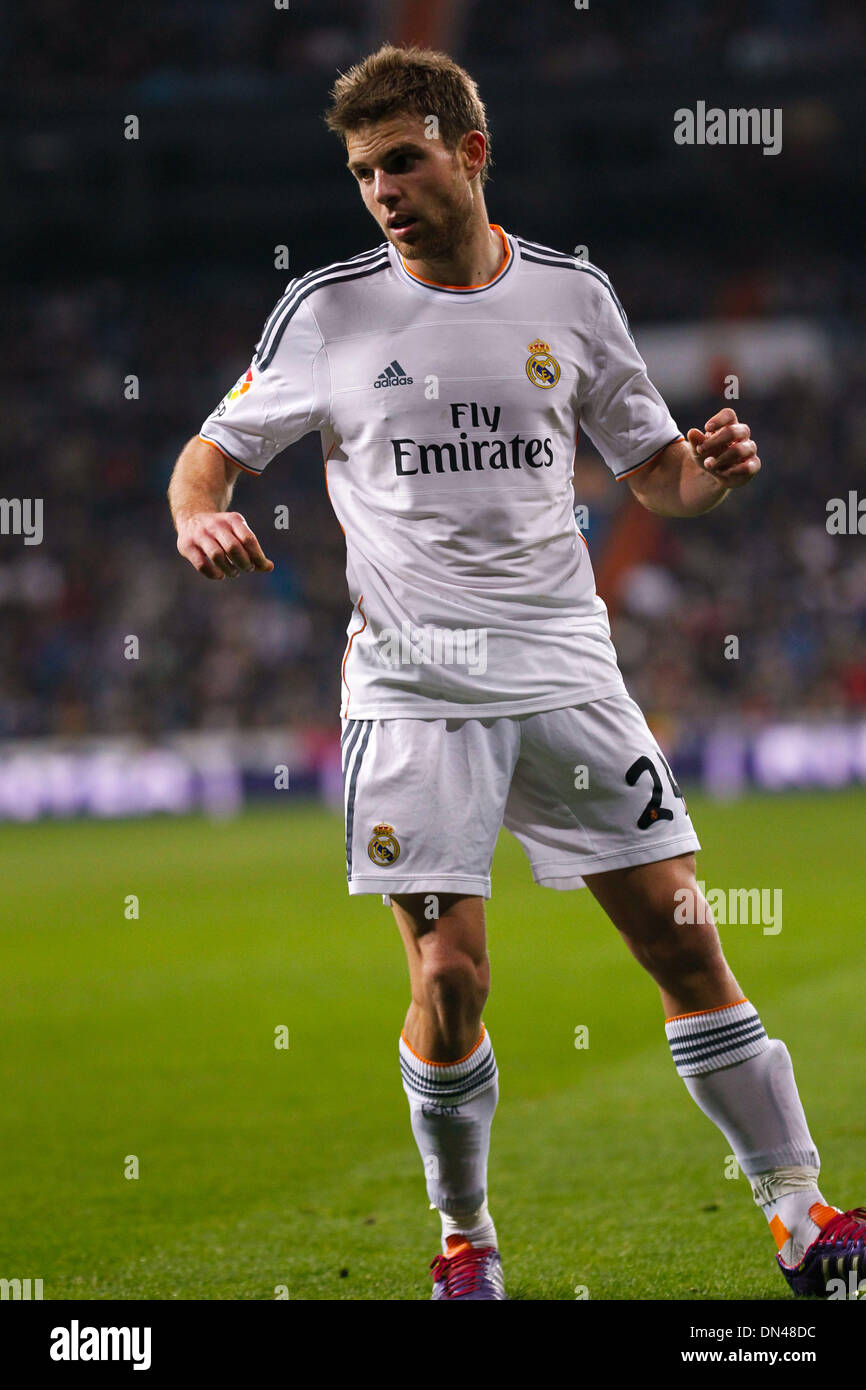 Madrid, Madrid, España. 18 dic, 2013. Mediocampista Central Illarramendi en una Copa del Rey partido entre el Real Madrid y el Olimpic de Xátiva, en el estadio del Santiago Bernabeu Stadium el 18 de diciembre de 2013 en Madrid, España. Crédito: Madridismo Madridismo/Sl/ZUMAPRESS.com/Alamy Live News Foto de stock