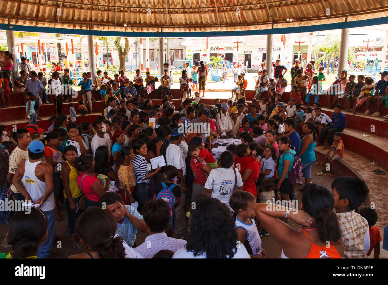 En censo de población, Amazonas, Loreto, Perú Fotografía de stock - Alamy