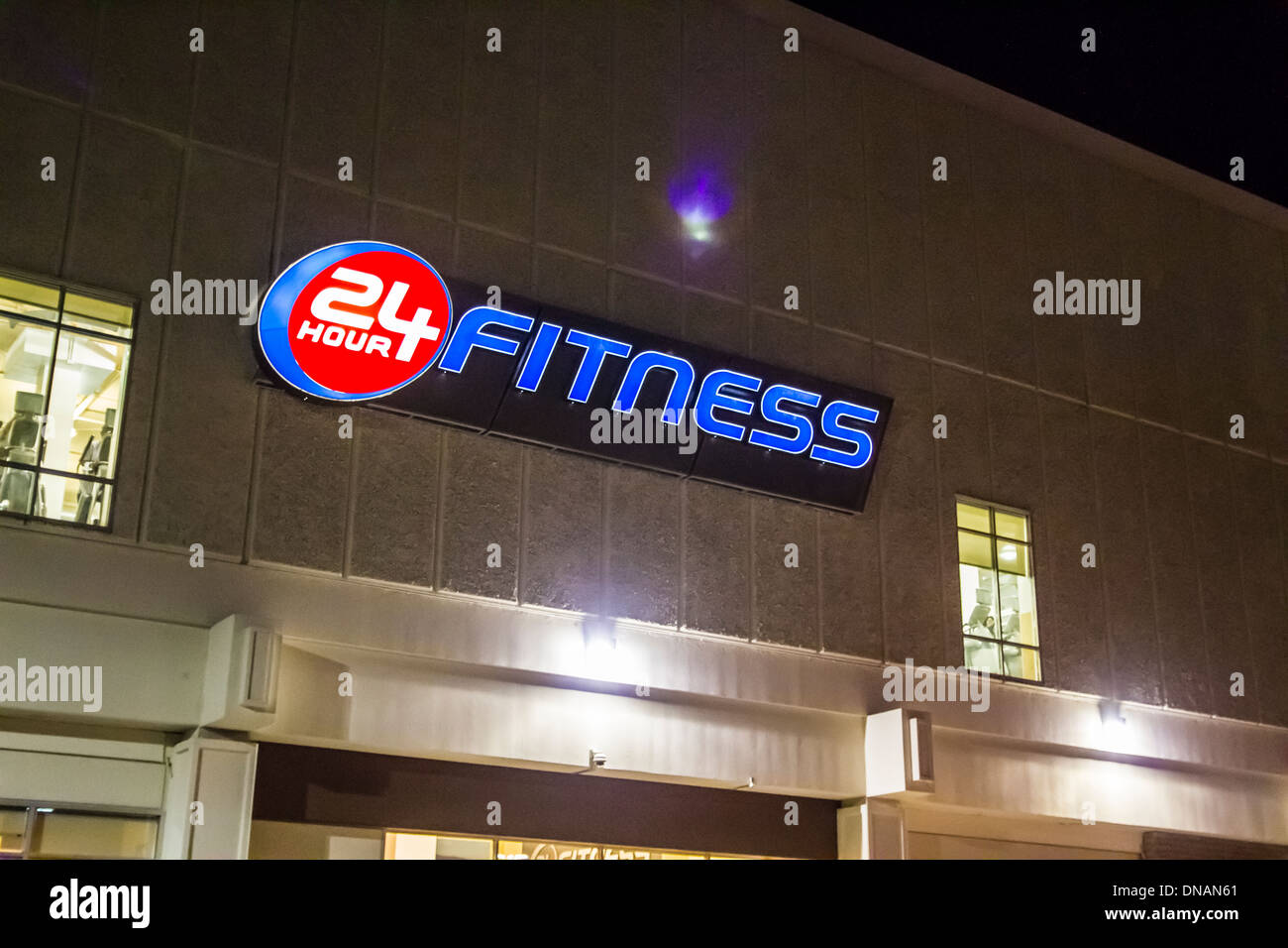 Gimnasio 24 horas tienda en West Hills, California Fotografía de stock -  Alamy