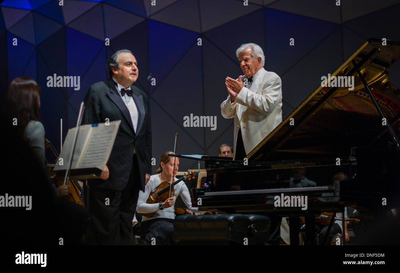 YEFIM BRONFMAN & Christoph von DOHNANYI BEETHOVEN CONCIERTO PARA PIANO Nº 3 Tanglewood Music Festival LENOX Massachusetts Foto de stock
