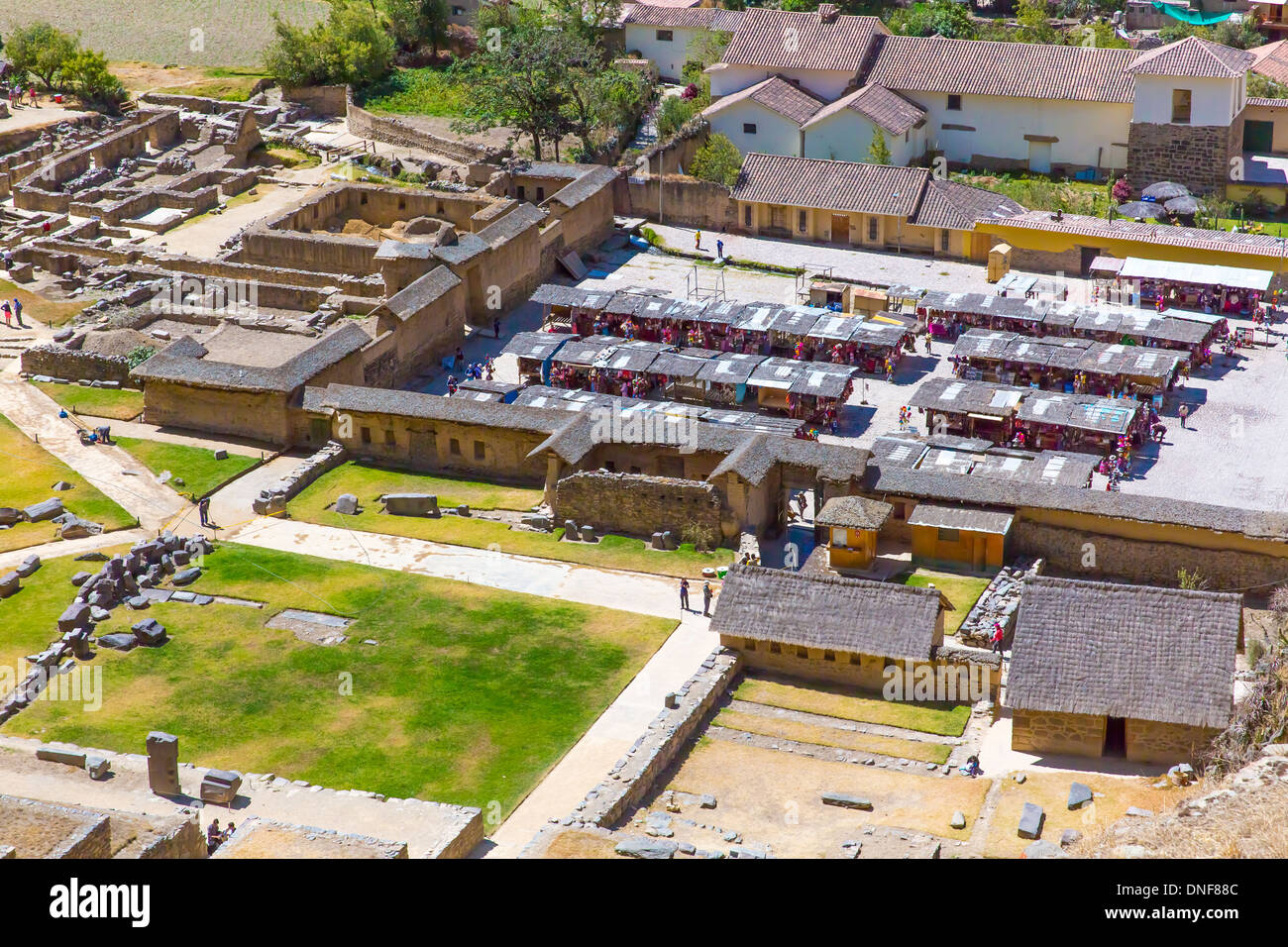 Perú ruinas incas de Ollantaytambo y Urubamba sitio arqueológico en