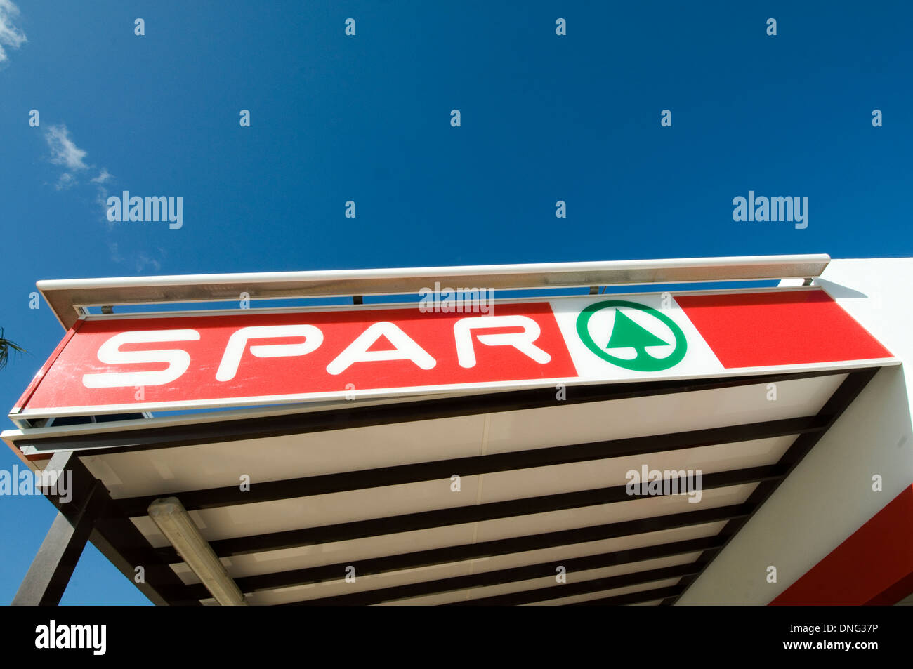 La cadena de supermercados Spar marca super mercados mercado supermercados  tiendas tienda de logotipo Fotografía de stock - Alamy