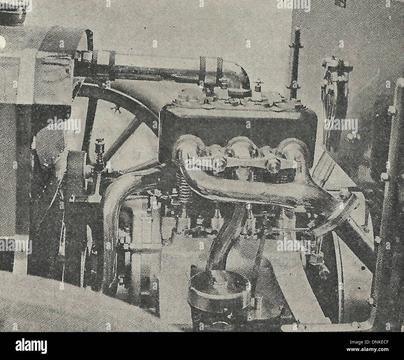 La nueva Panhard 10 caballos de potencia del motor de 2 cilindros , 1909 Foto de stock