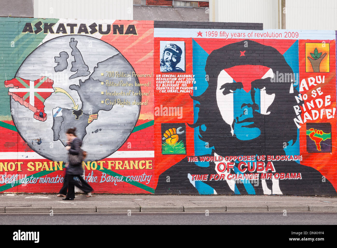 Murales políticos, Belfast, Irlanda del Norte, Reino Unido Foto de stock