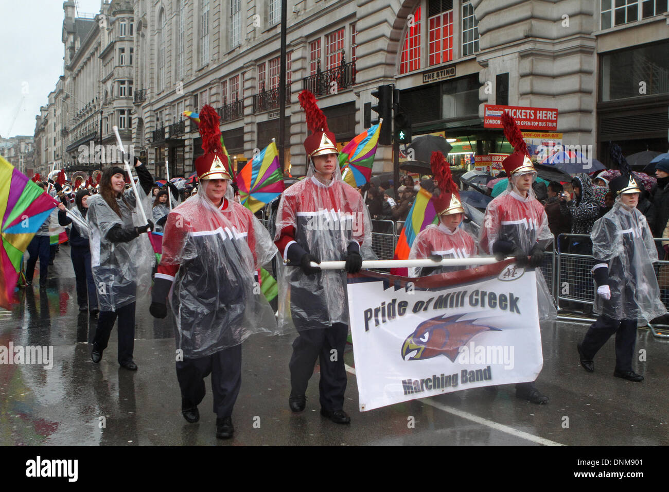 Londres, Reino Unido, 1 de enero de 2014,el orgullo de Mill Creek Marching Band en Londres el día de Año Nuevo de 2014 Desfile de crédito: Keith Larby/Alamy Live News Foto de stock