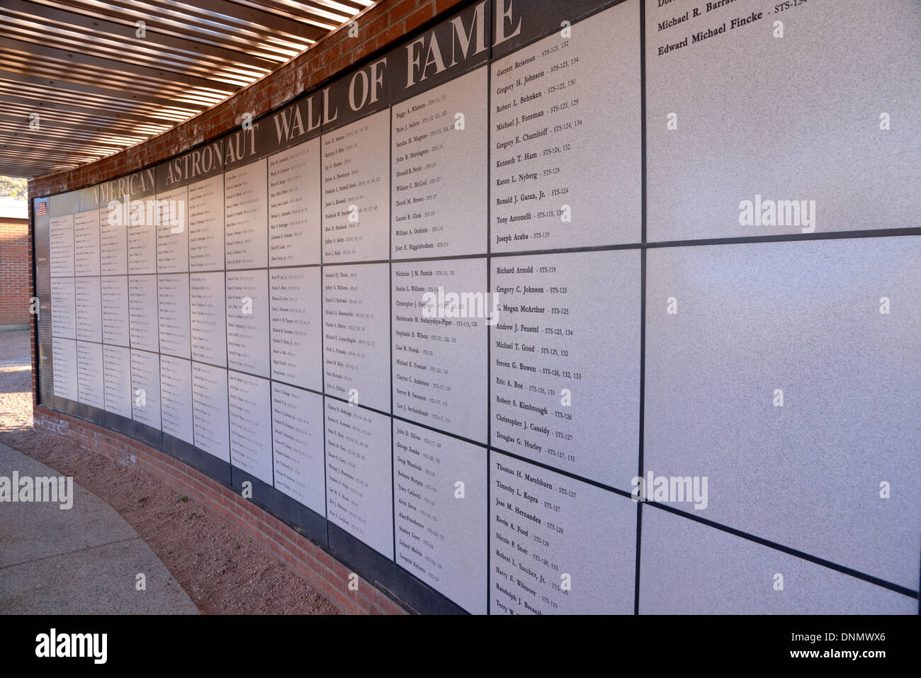 El astronauta estadounidense pared de la fama, en el cráter de meteorito visitor center, Arizona Foto de stock