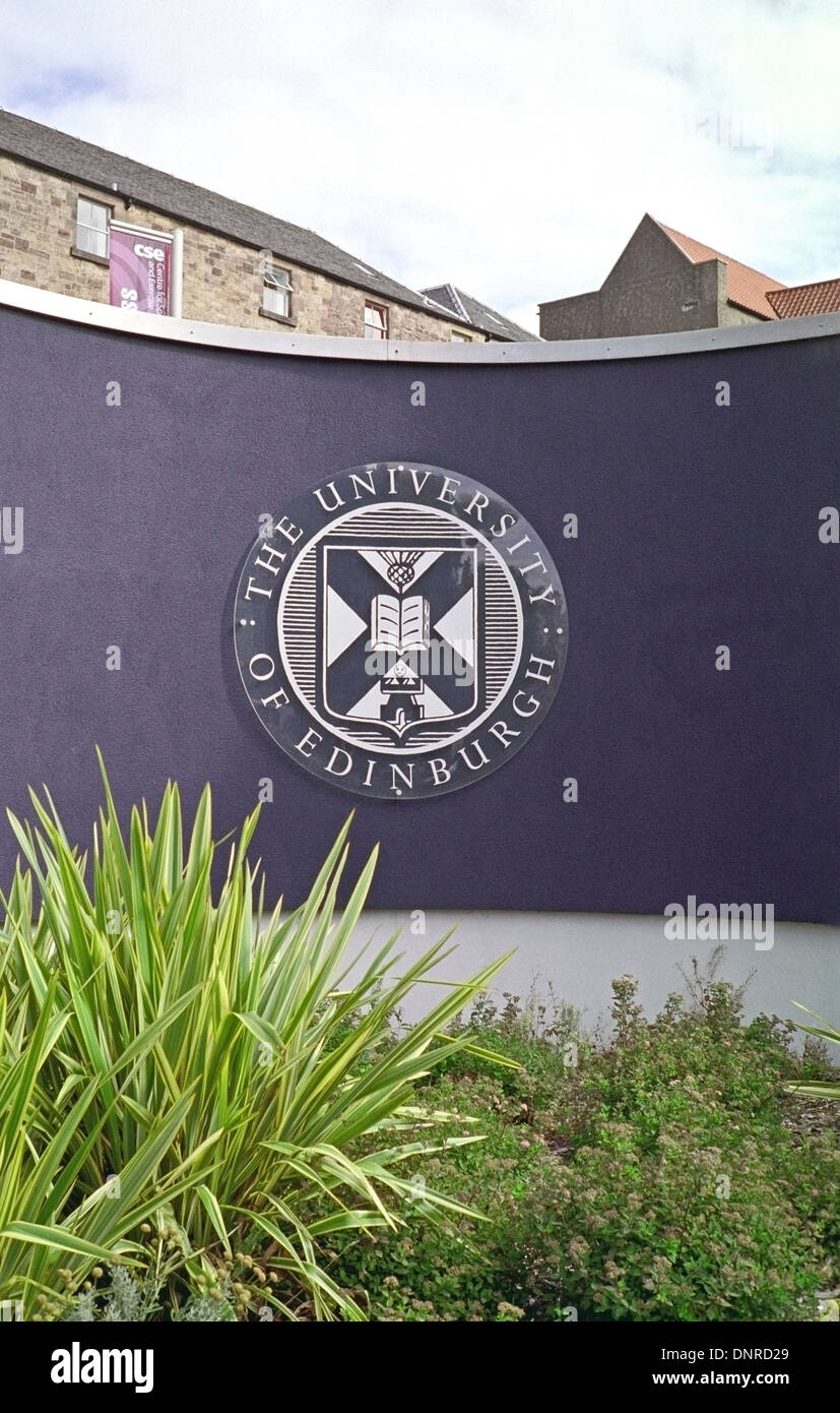 La Universidad de Edimburgo, signo Pleasance, Edimburgo, Escocia, Reino Unido Foto de stock