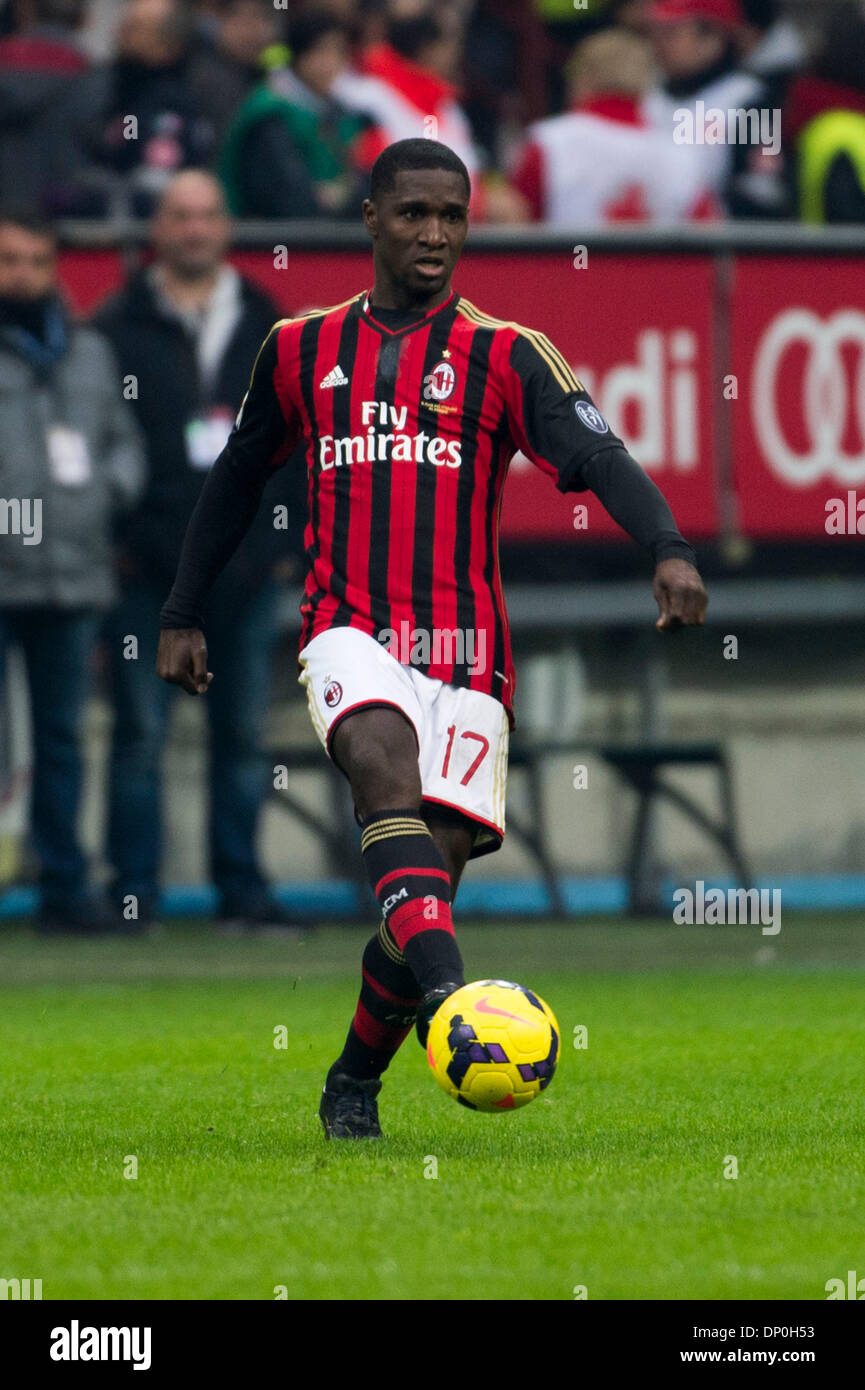 Milán, Italia. El 6 de enero de 2014. Cristian Zapata (Milán) Fútbol /  Soccer : Italiano 'Serie' un partido entre AC Milan Atalanta 3-0 en el  estadio de San Siro en Milán,