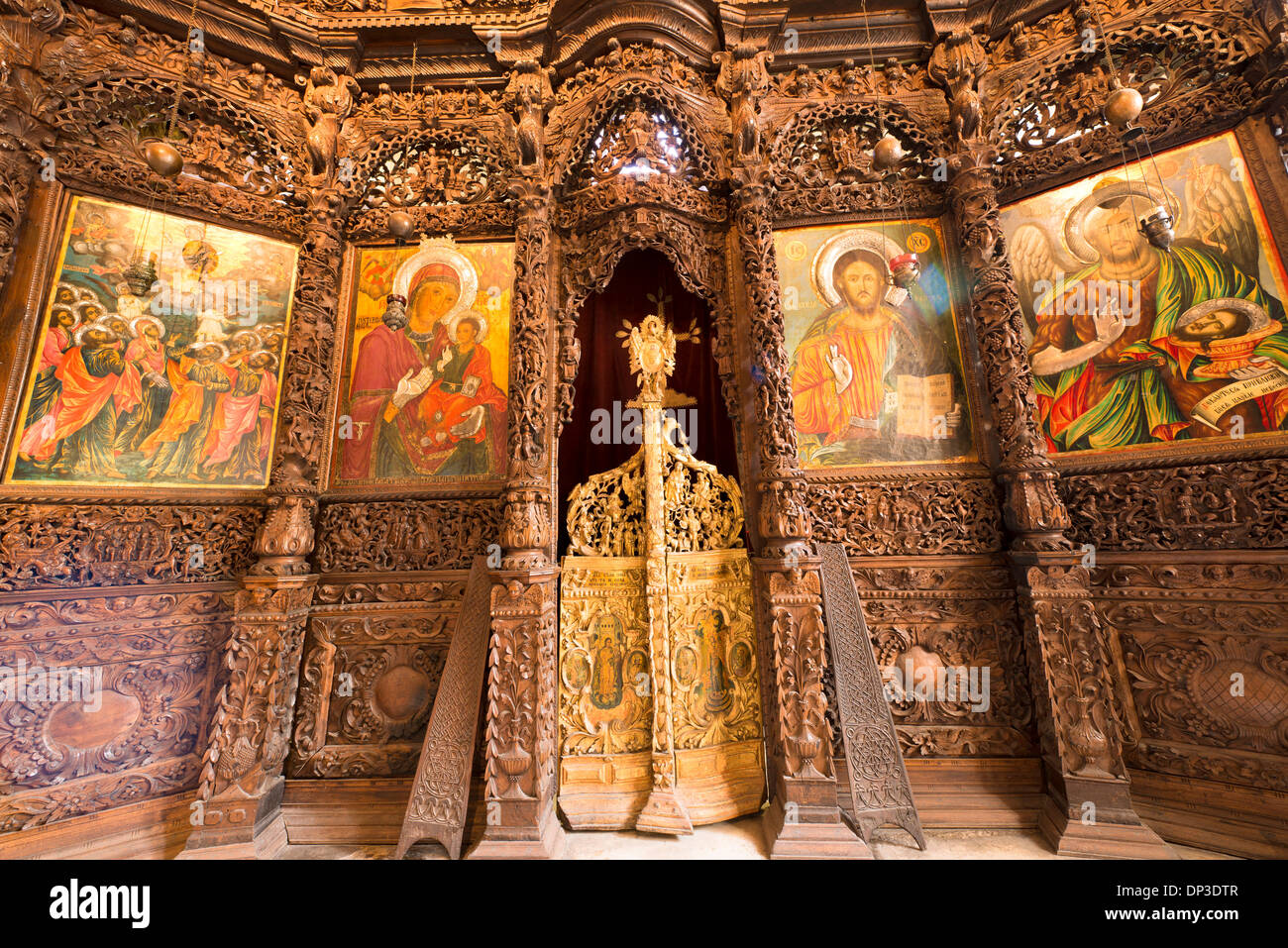Iglesia de San Spas Skopje Macedonia Región de los Balcanes Occidentales, Europa frescos y tallada iconostases tallas de madera del siglo XVII. Foto de stock