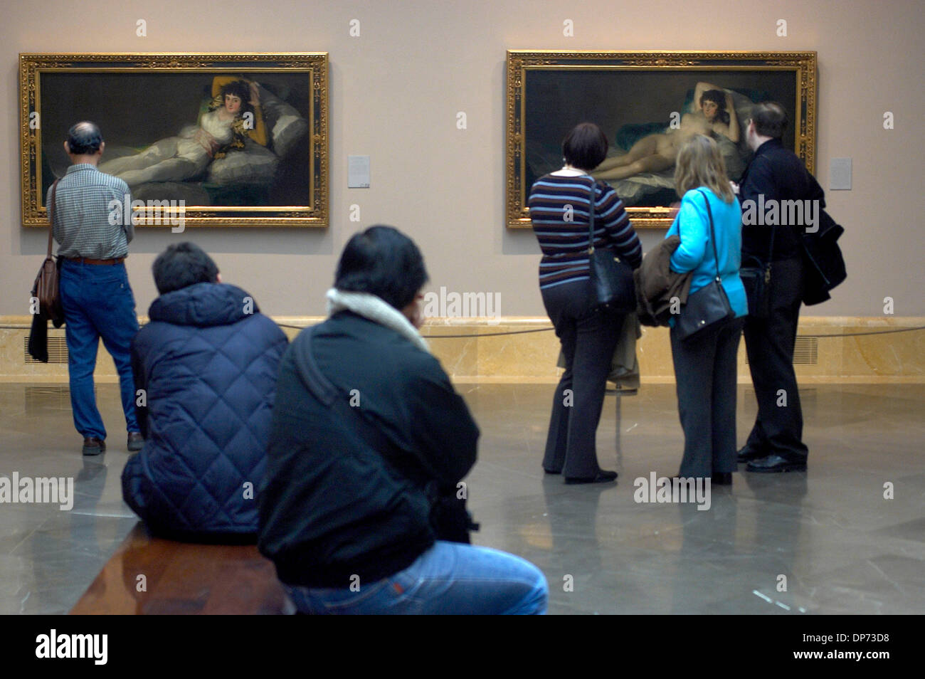 Nov 01, 2006; Madrid, España; el Museo de El Prado. Un grupo ot ot los  turistas que visitan el Museo del Prado (Palacio de Villanueva) y observar  las pinturas de Goya, La
