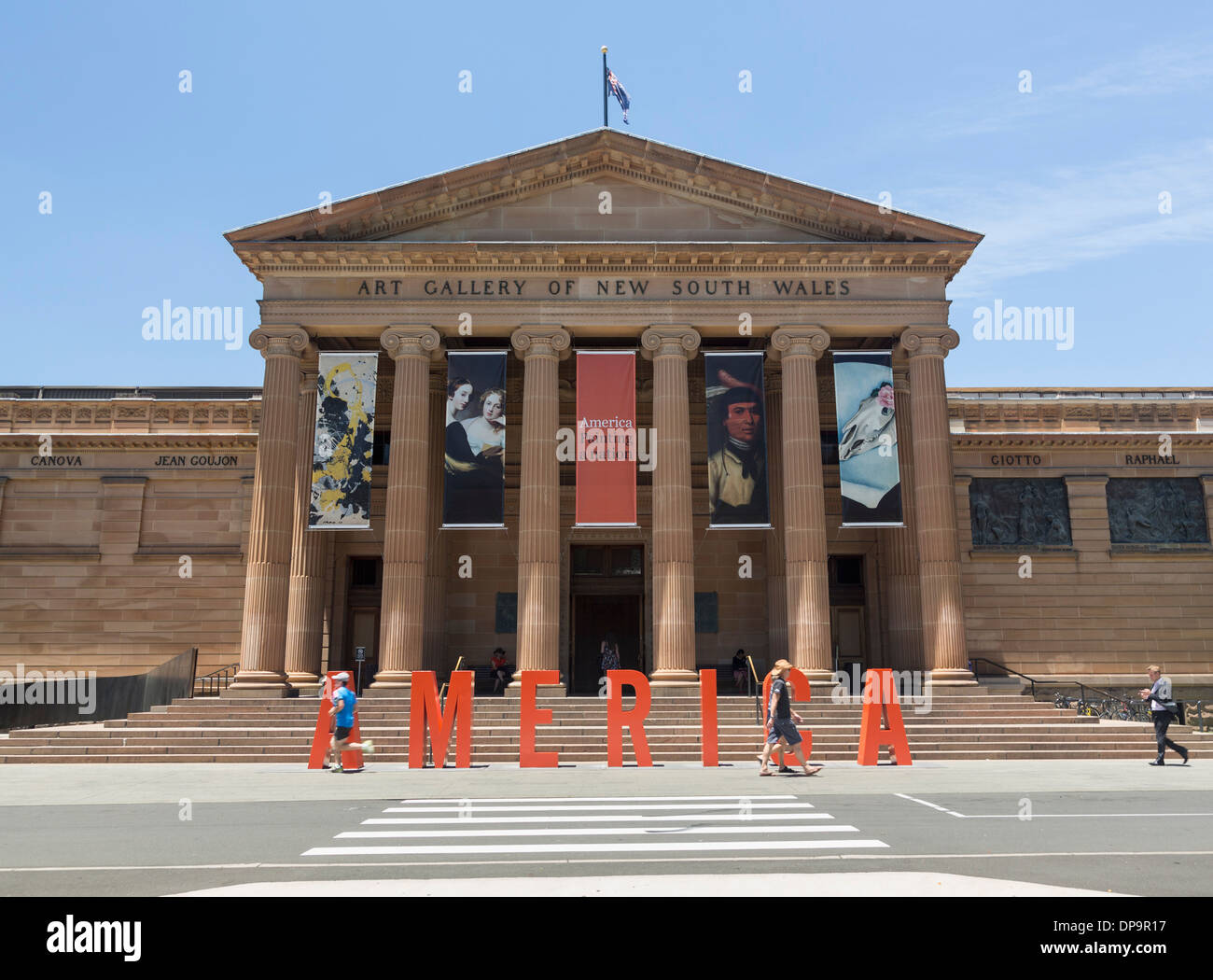 Galería de Arte de Nueva Gales del Sur en Sydney, Australia, durante una exposición de pintura americana en la galería Foto de stock