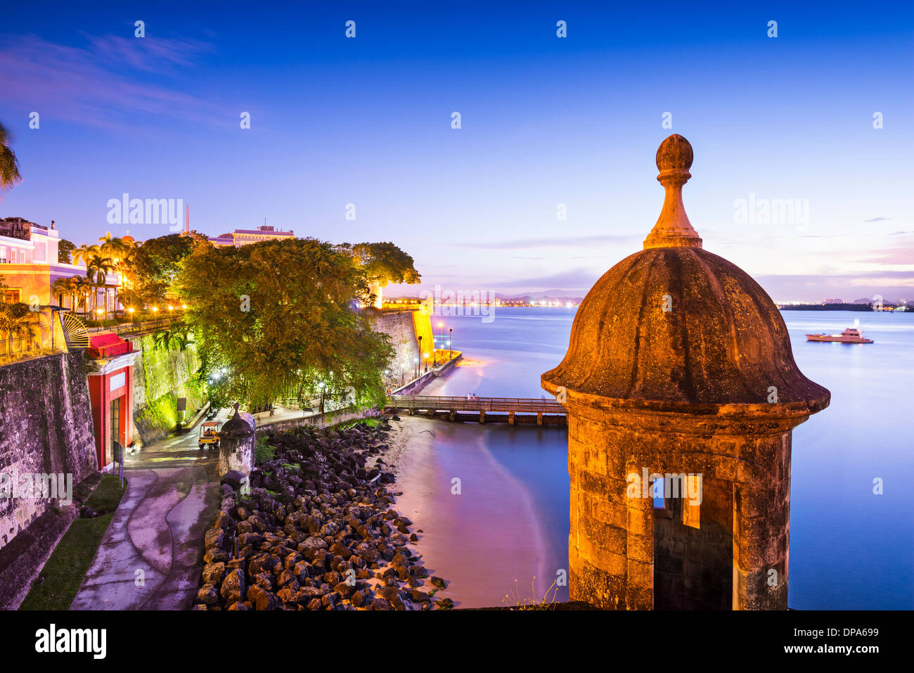 San Juan, Puerto Rico, costa, en el Paseo de la Princesa. Foto de stock