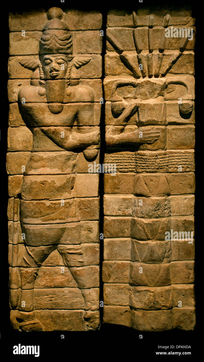 Fragmentos de la decoración del templo Inshushinak Susa Elam (actual Irán) 1150 BC terracota Foto de stock