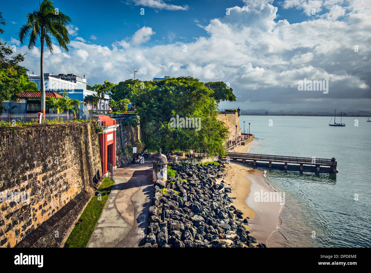 San Juan, Puerto Rico, costa, en el Paseo de la Princesa. Foto de stock