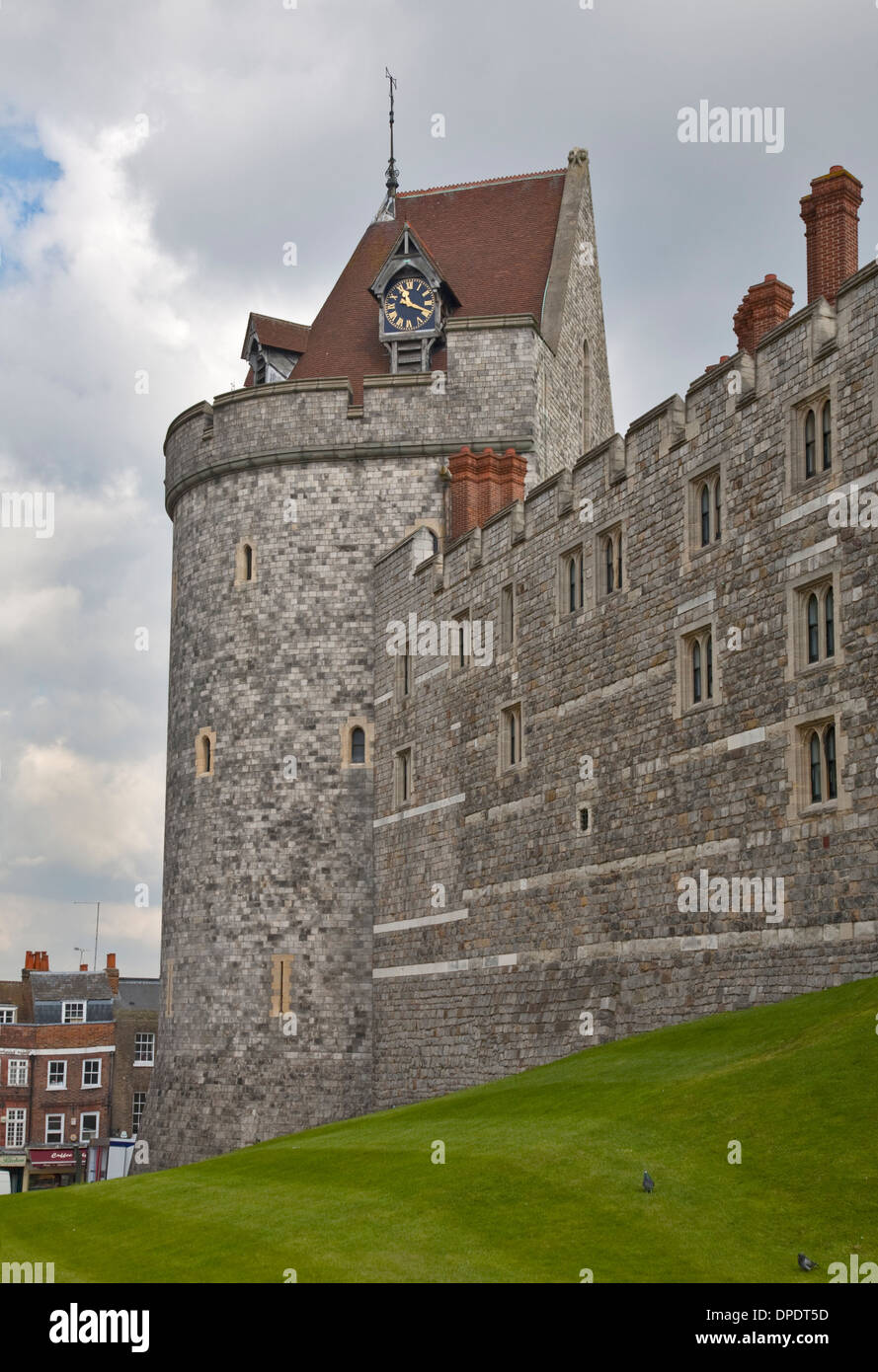 La torre de toque de queda, el Castillo de Windsor, Berkshire, Inglaterra Foto de stock
