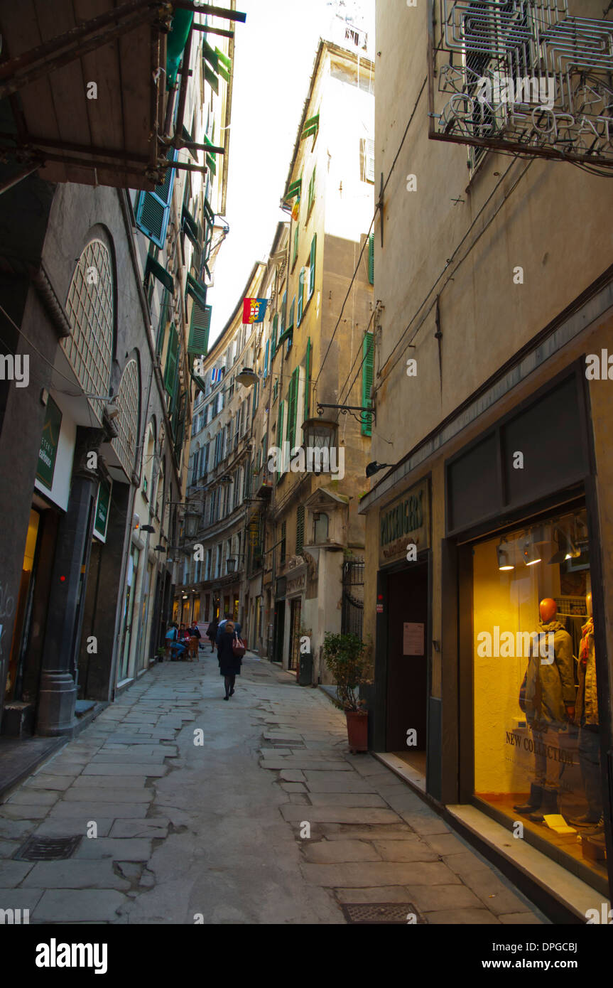 Alley en centro storico ciudad vieja región de Liguria Génova Italia Europa Foto de stock