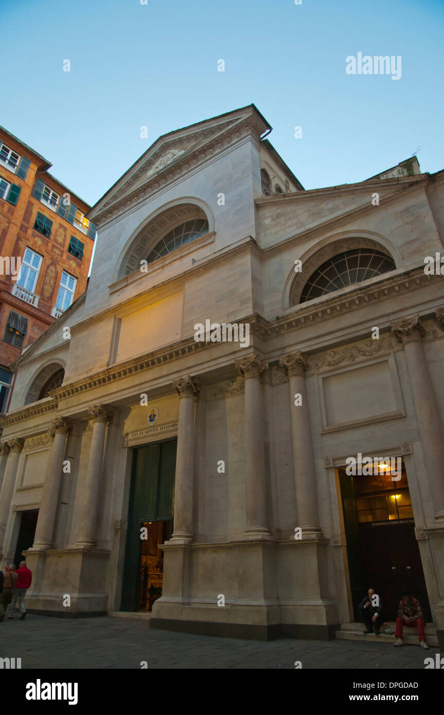 La Basílica de Santa Maria delle Vigne iglesia centro storico la ciudad vieja región de Liguria Génova Italia Europa Foto de stock