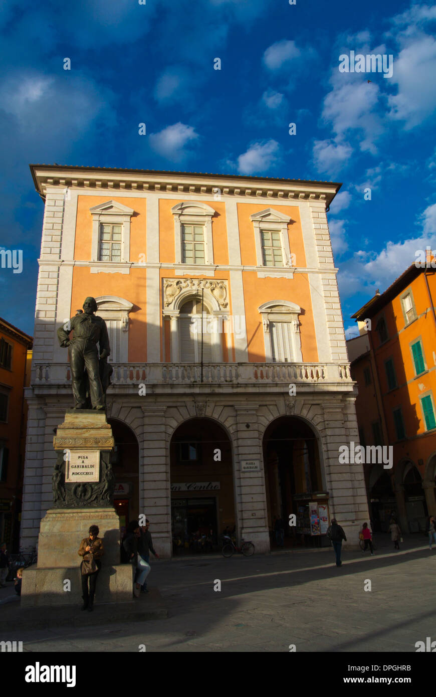 Piazza Giuseppe Garibaldi square casco antiguo de la ciudad de Pisa Toscana Italia Europa Foto de stock