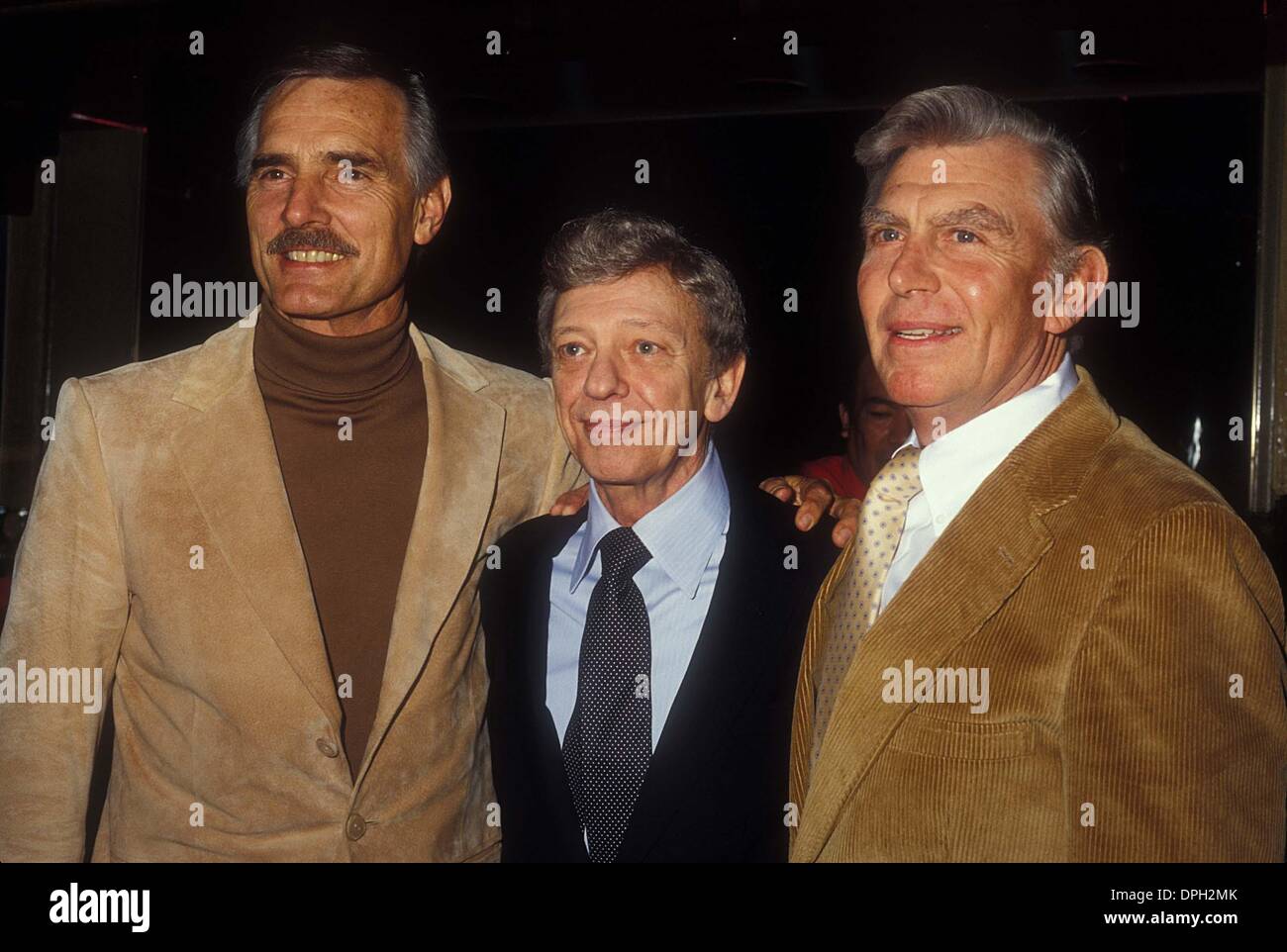 Abril 18, 2006 - Hollywood, California, EE.UU. - Andy Griffith con Dennis Weaver y Don Knotts 1984.# 13087.(Credit Image: © Phil Roach/Globe Photos/ZUMAPRESS.com) Foto de stock