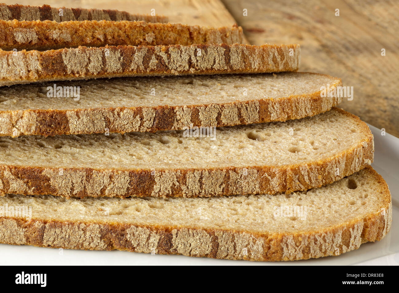Rodajas de pan integral Foto de stock