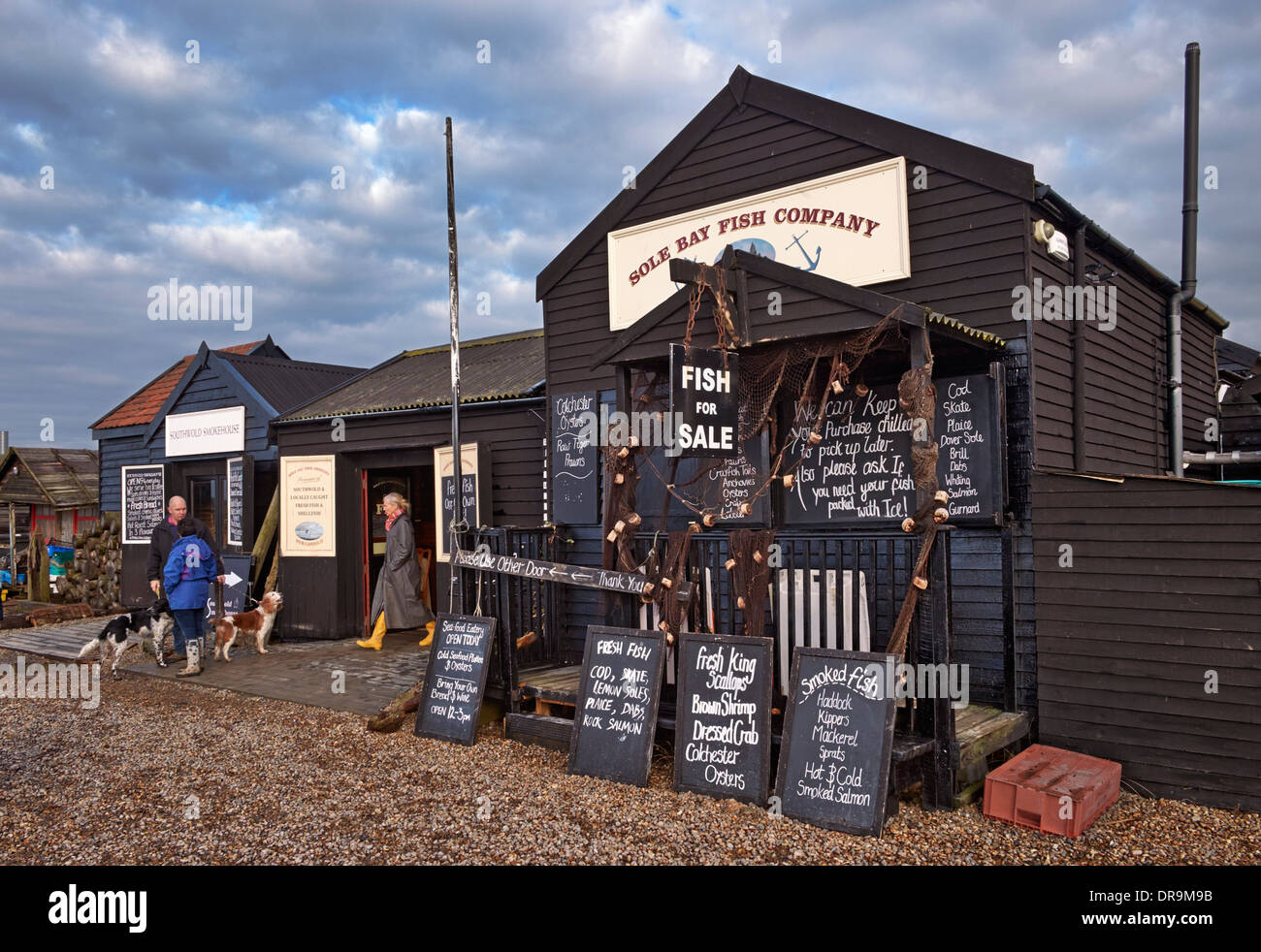 Única empresa del pescado de la Bahía, Southwold Harbour, en Suffolk, Inglaterra. Foto de stock