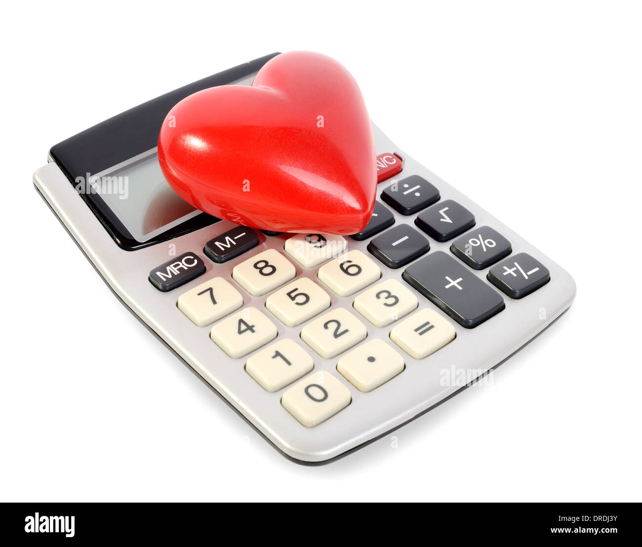 No se puede poner precio sobre el amor, un corazón en una calculadora aislado un fondo blanco Fotografía stock -