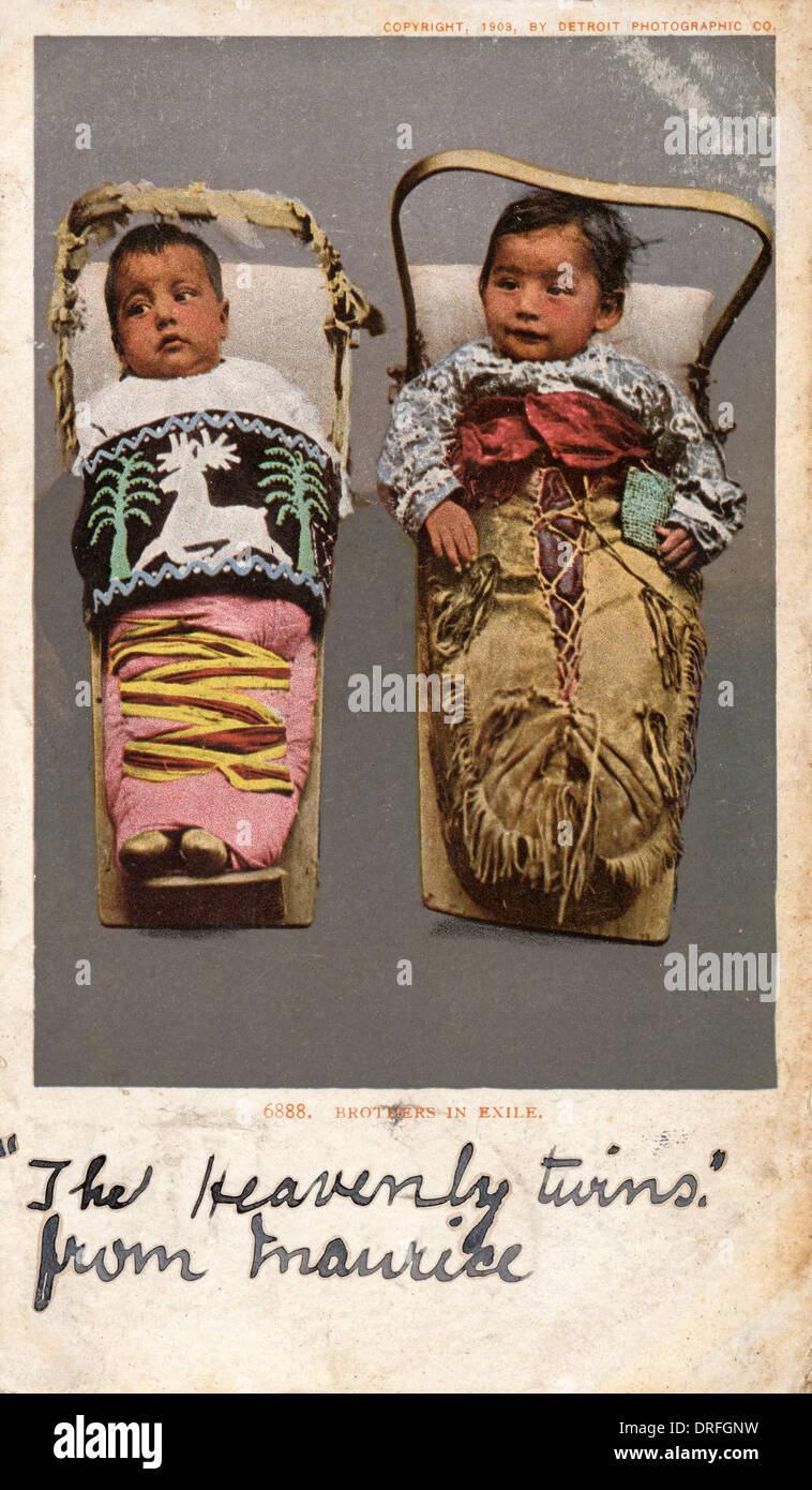 Bebé indios Pima en Pappooses Foto de stock