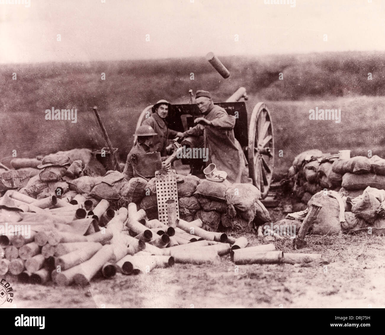 Tropas estadounidenses con 75 mm pistola campo francés, Francia, WW1 Foto de stock