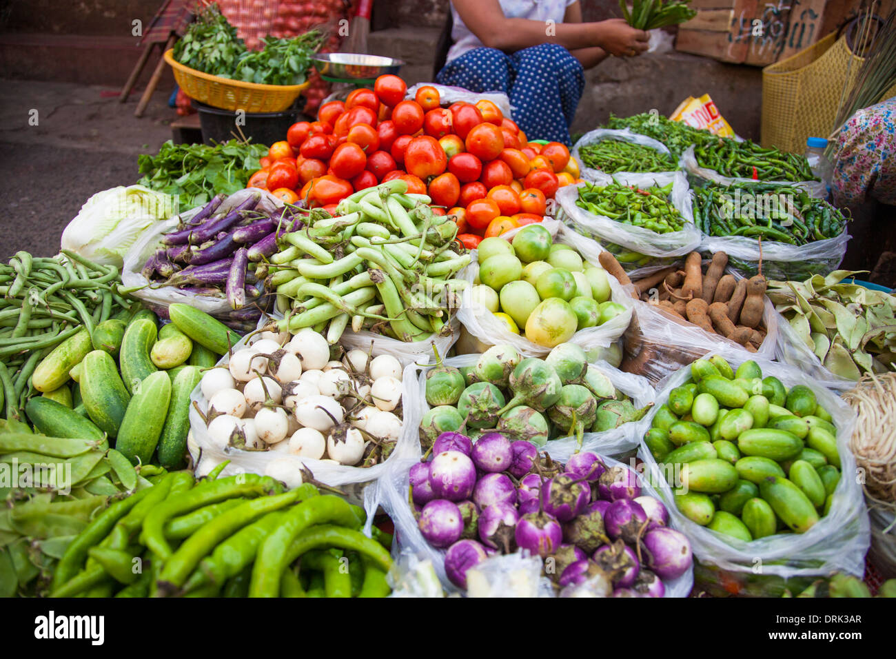 Mercado de verduras en Yangon, Myanmar Foto de stock