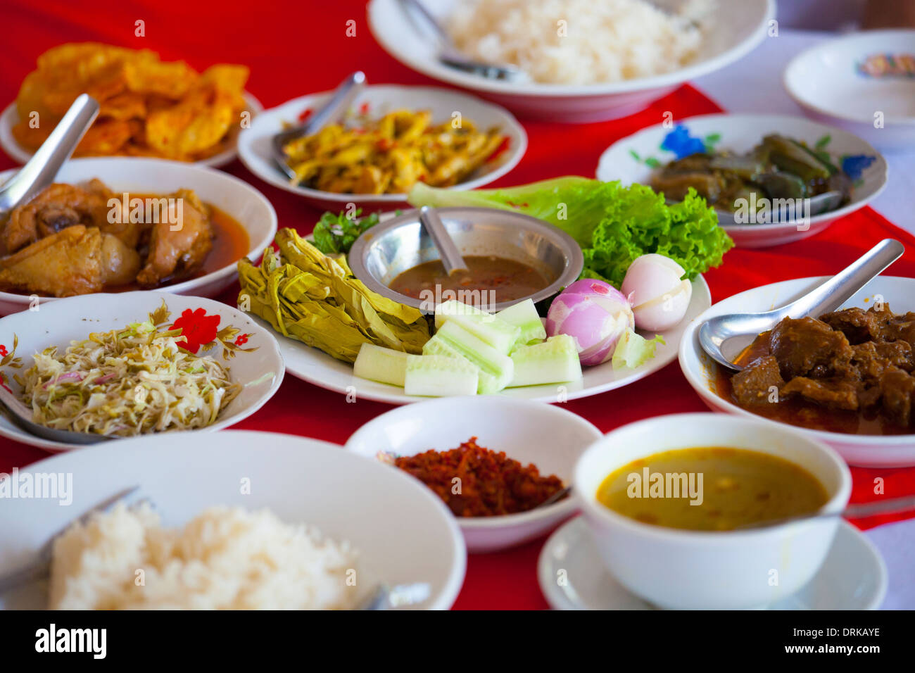 Alimento típico birmano, Bagan, Myanmar Foto de stock