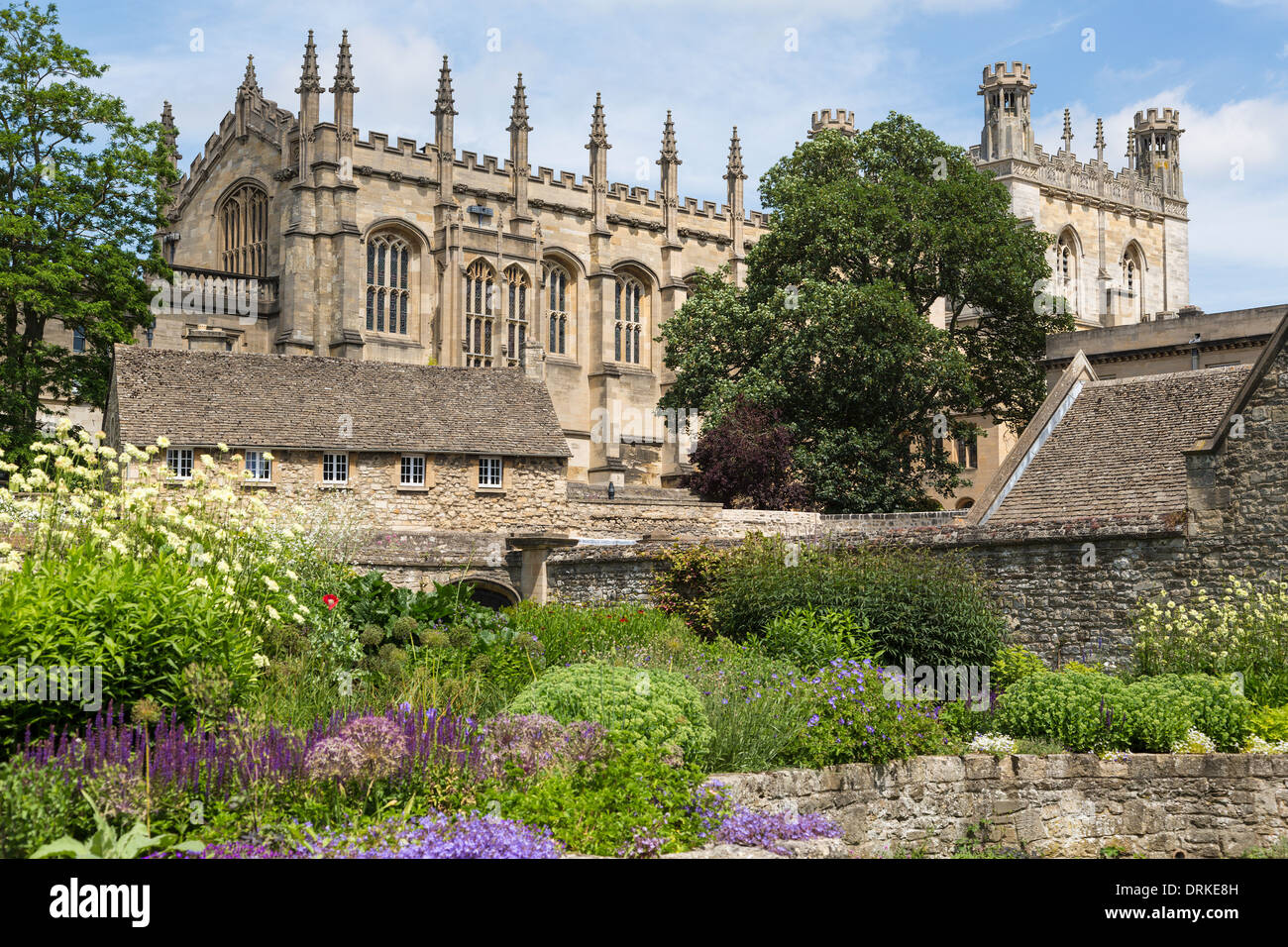 Los jardines de la Iglesia de Cristo y la catedral, de la Universidad de Oxford, Inglaterra Foto de stock