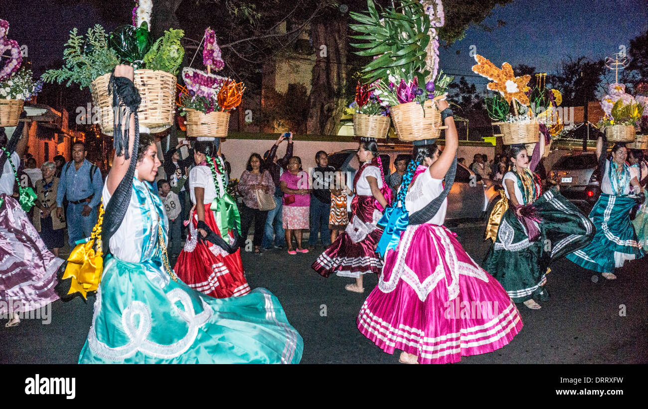 Virgen de la candelaria mexico fotografías e imágenes de alta resolución - Alamy Virgen de la candelaria mexico fotografías e imágenes de alta resolución - Alamy