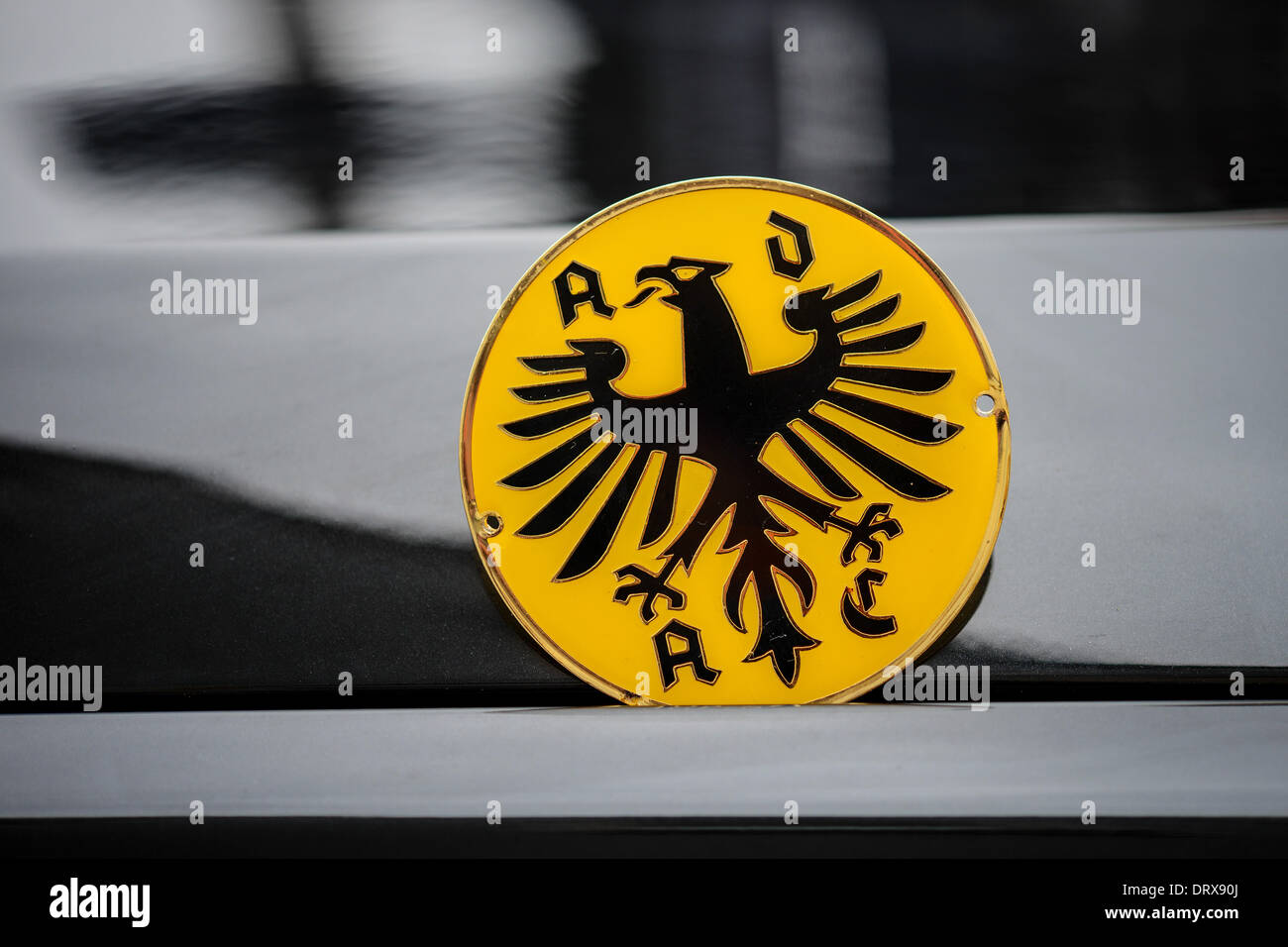 Insignia del club alemán Rejilla de Coche ADAC