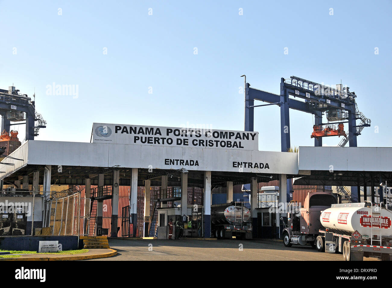 Entrada de Cristóbal Colon Puerto Panamá Fotografía de stock - Alamy