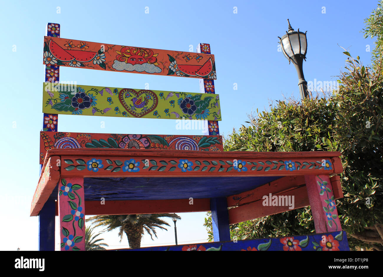 Sillas Gigantes Fotos e Imágenes de stock Alamy