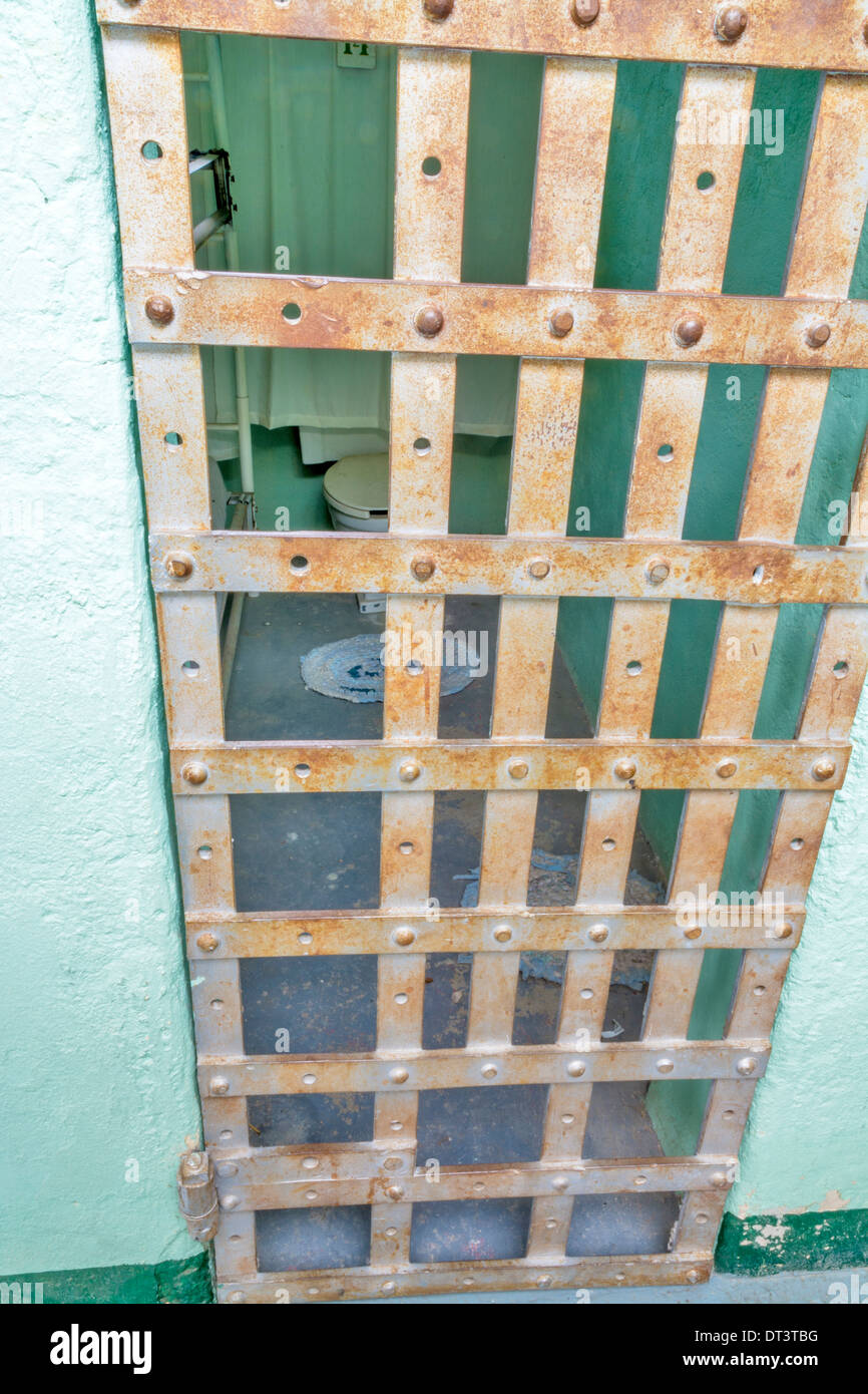 Interior de la puerta de la cárcel penitenciaria Foto de stock