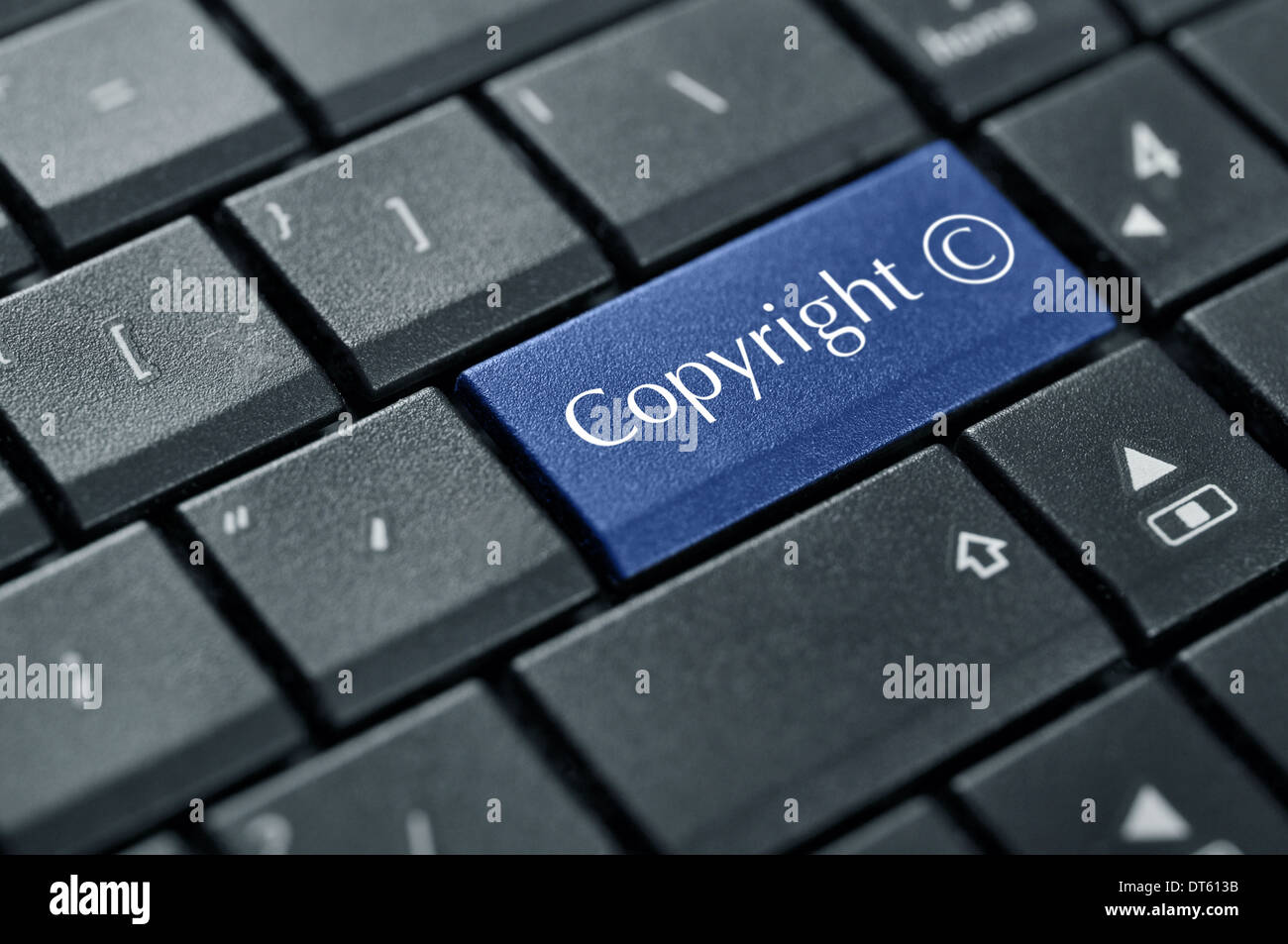 Teclado de ordenador con el símbolo de copyright closeup Foto de stock