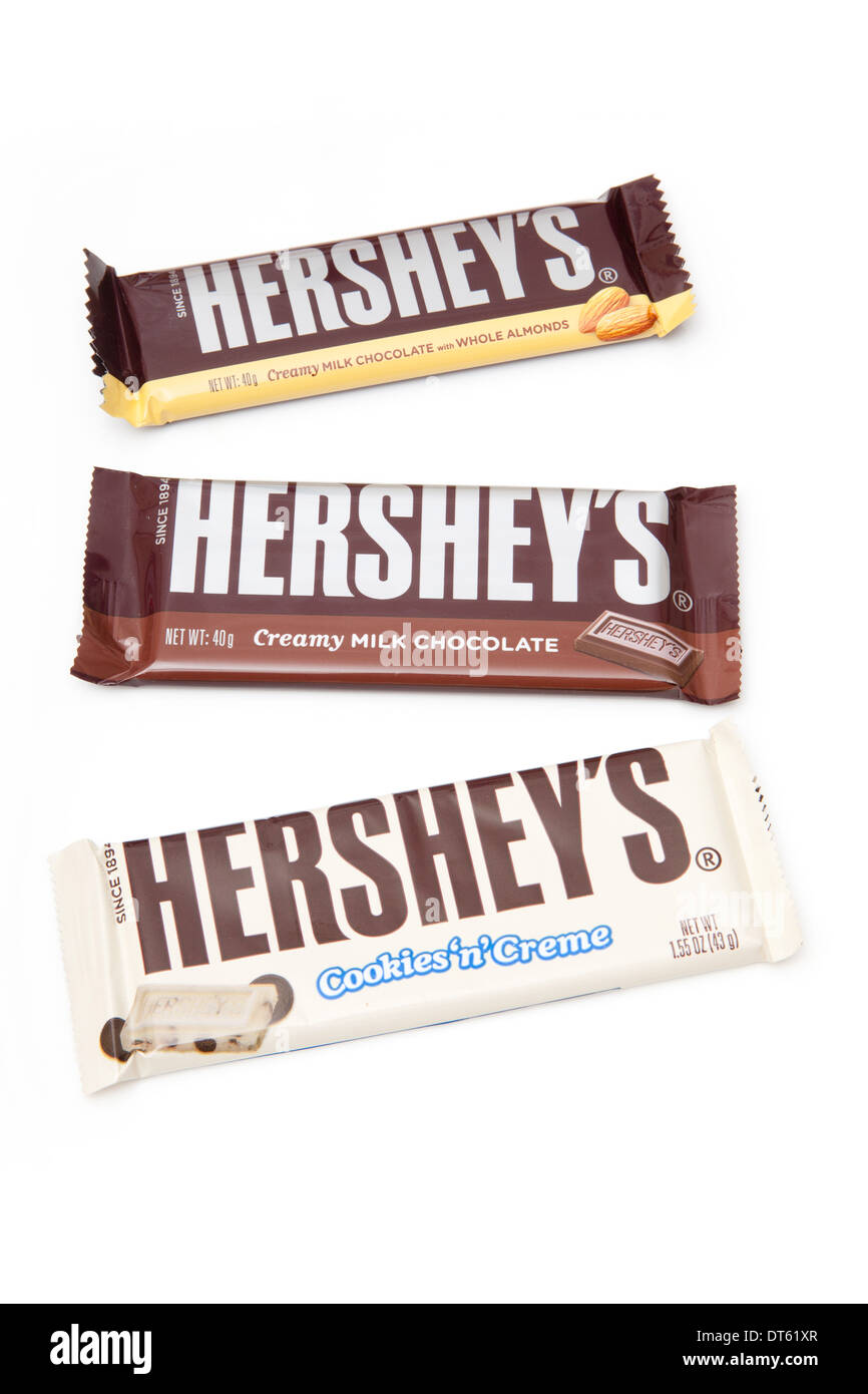 Hershey's chocolate blanco aislado en un fondo de estudio. Foto de stock