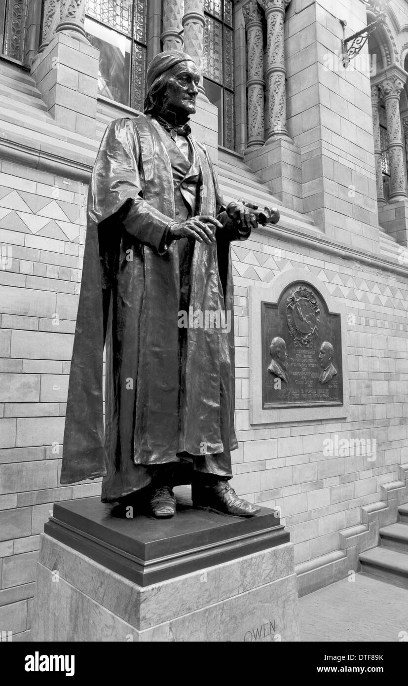 Sir Richard Owen (1804-1892) Foto de stock