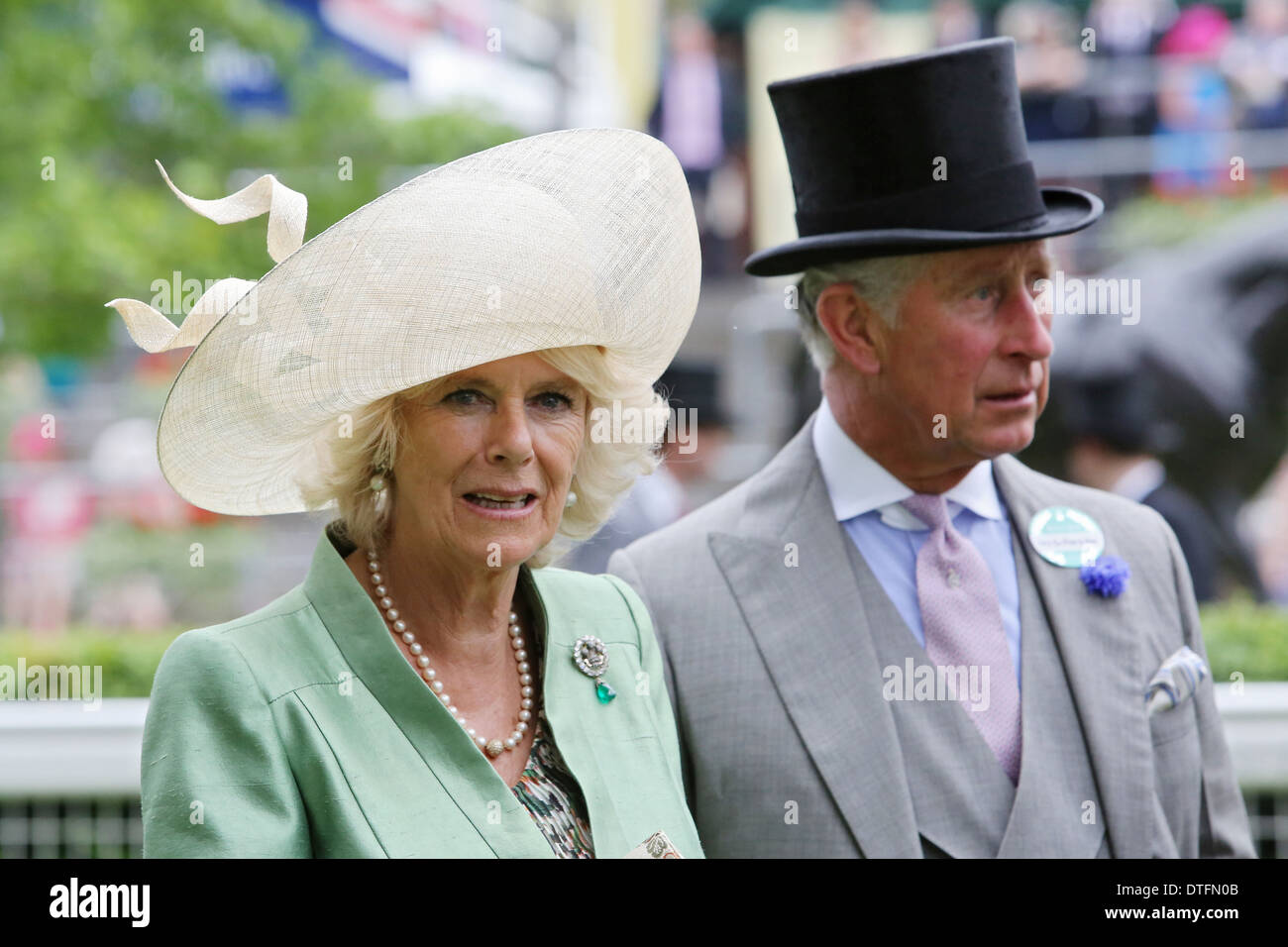 Ascot, Gran Bretaña, el Príncipe Carlos, Príncipe de Gran Bretaña y Camilla, Duquesa de Cornualles y de Rothesay Foto de stock