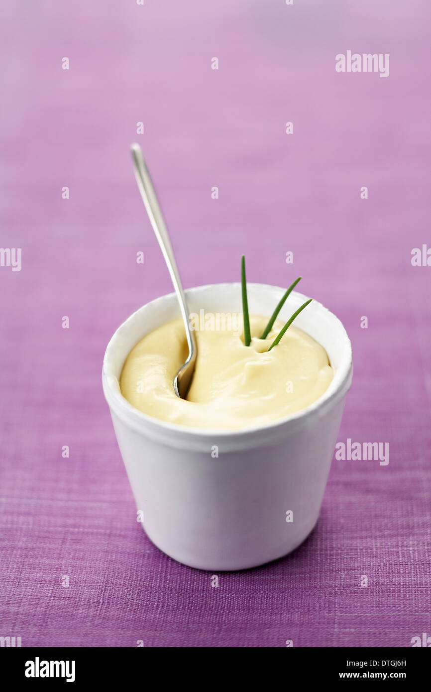 Como hacer salsa holandesa fotografías e imágenes de alta resolución