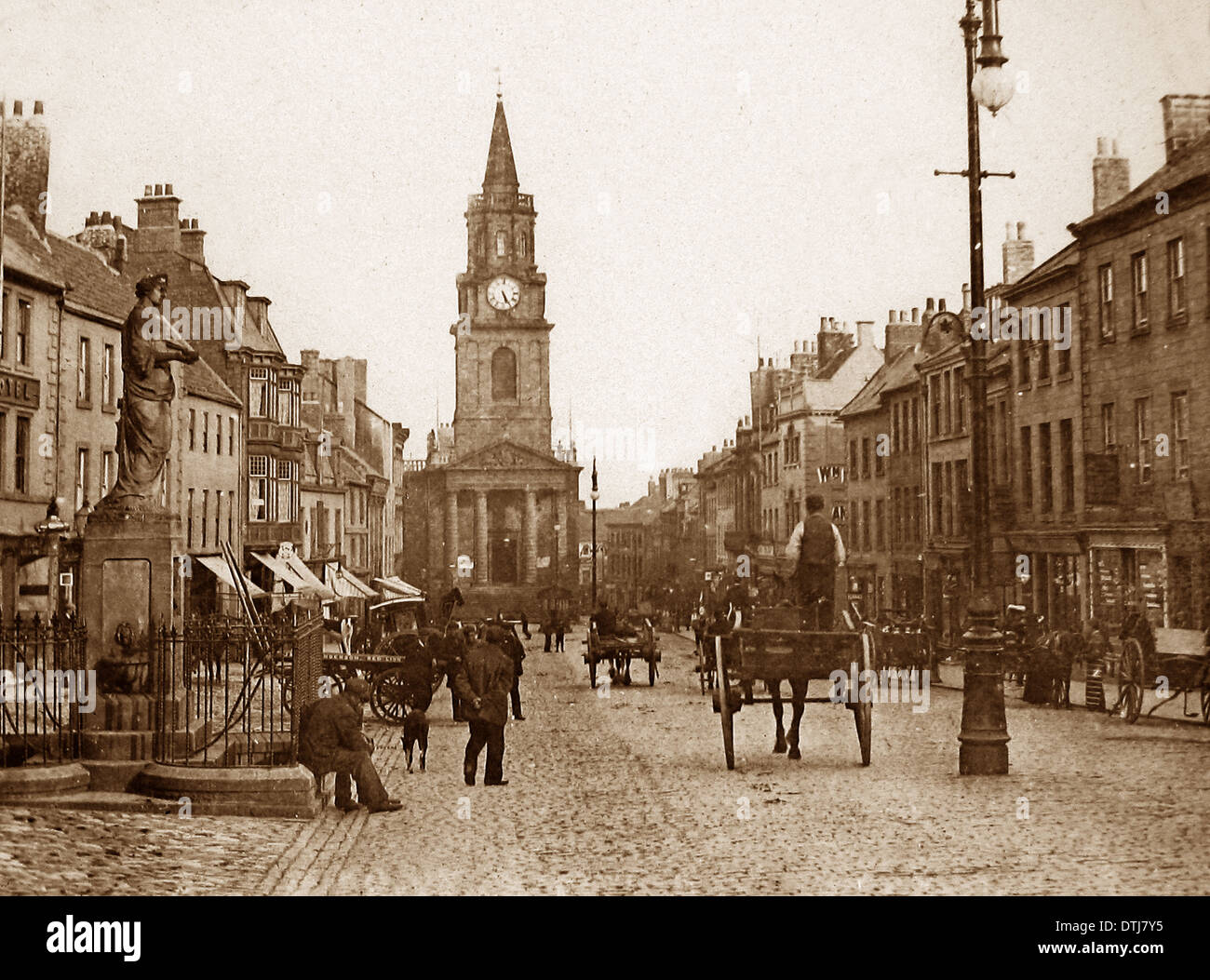 Berwick-on-Tweed High Street del período Victoriano Foto de stock