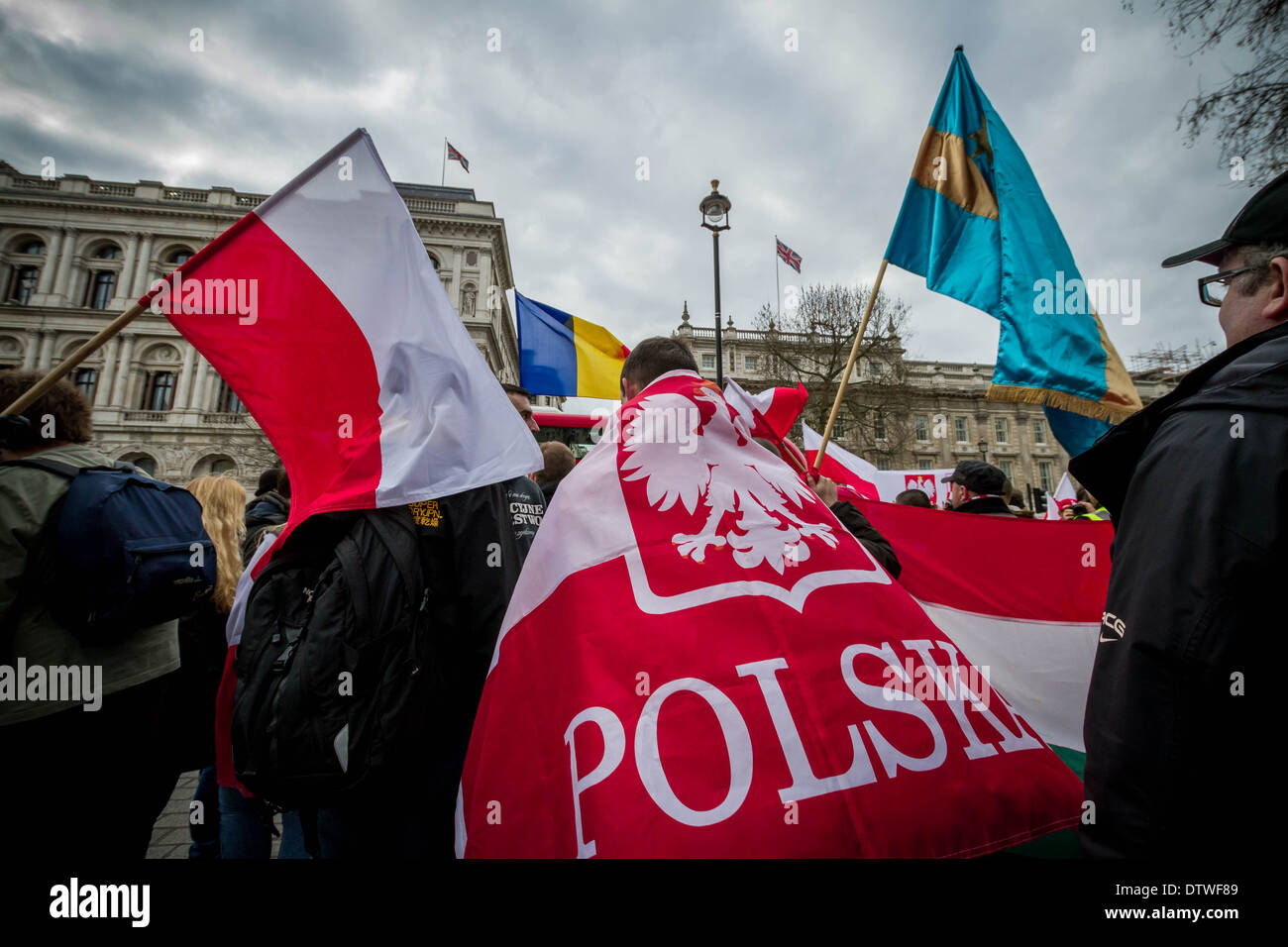 Manifestación contra la discriminación del pueblo polaco en Londres y el Reino Unido Foto de stock
